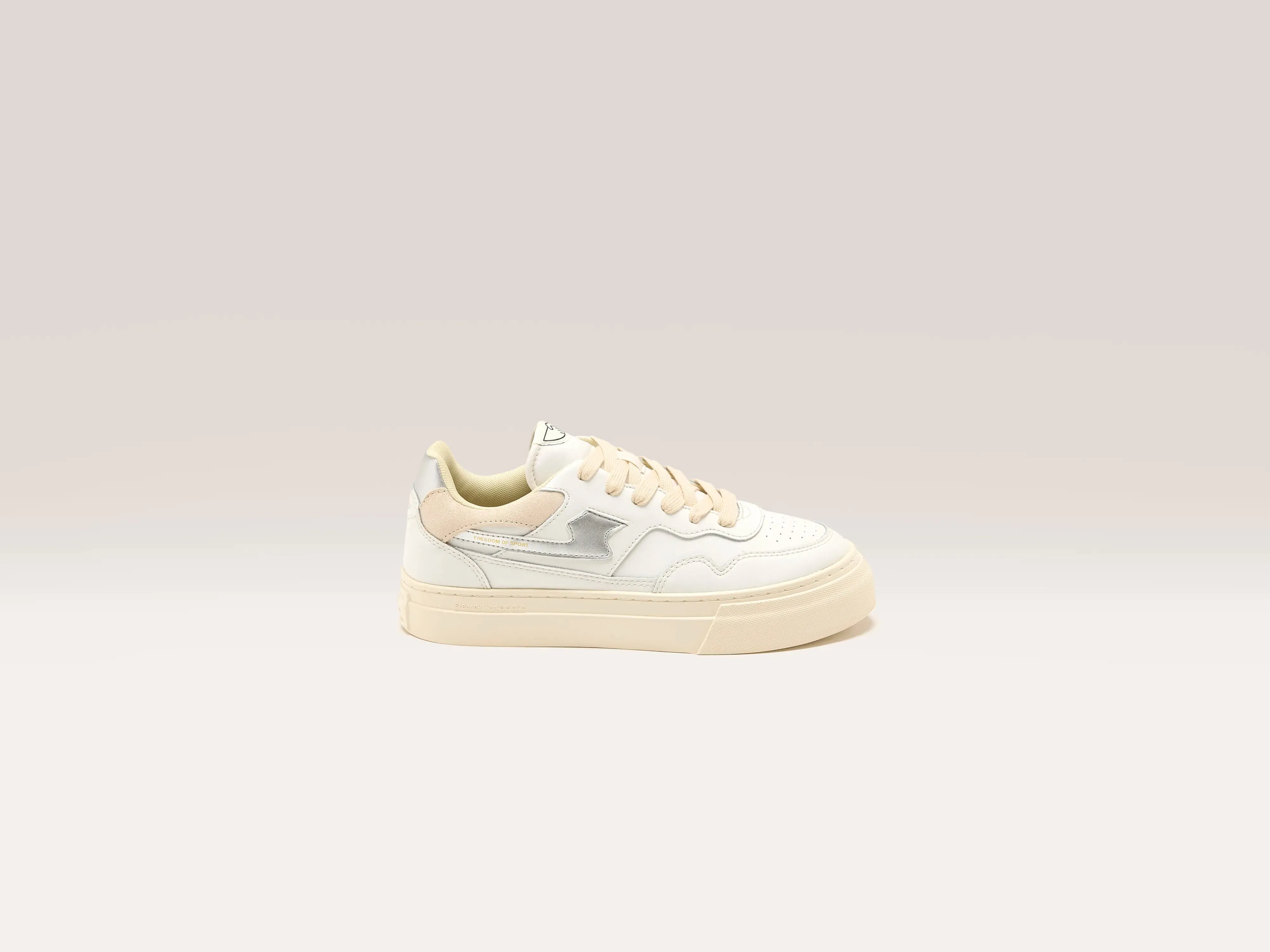 Pearl S-Strike Leather For Women (242 / W / WHITE) sold by Bellrose