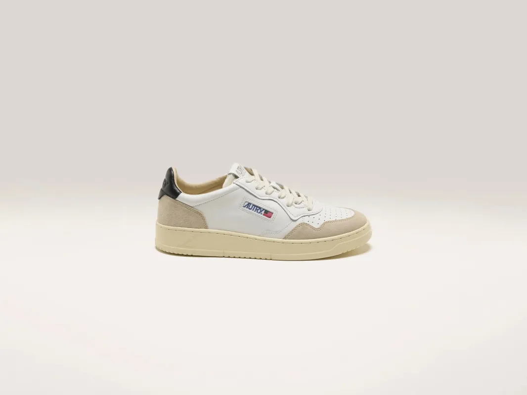 Medalist Low for Men (242 / M / BLACK) sold by Bellrose