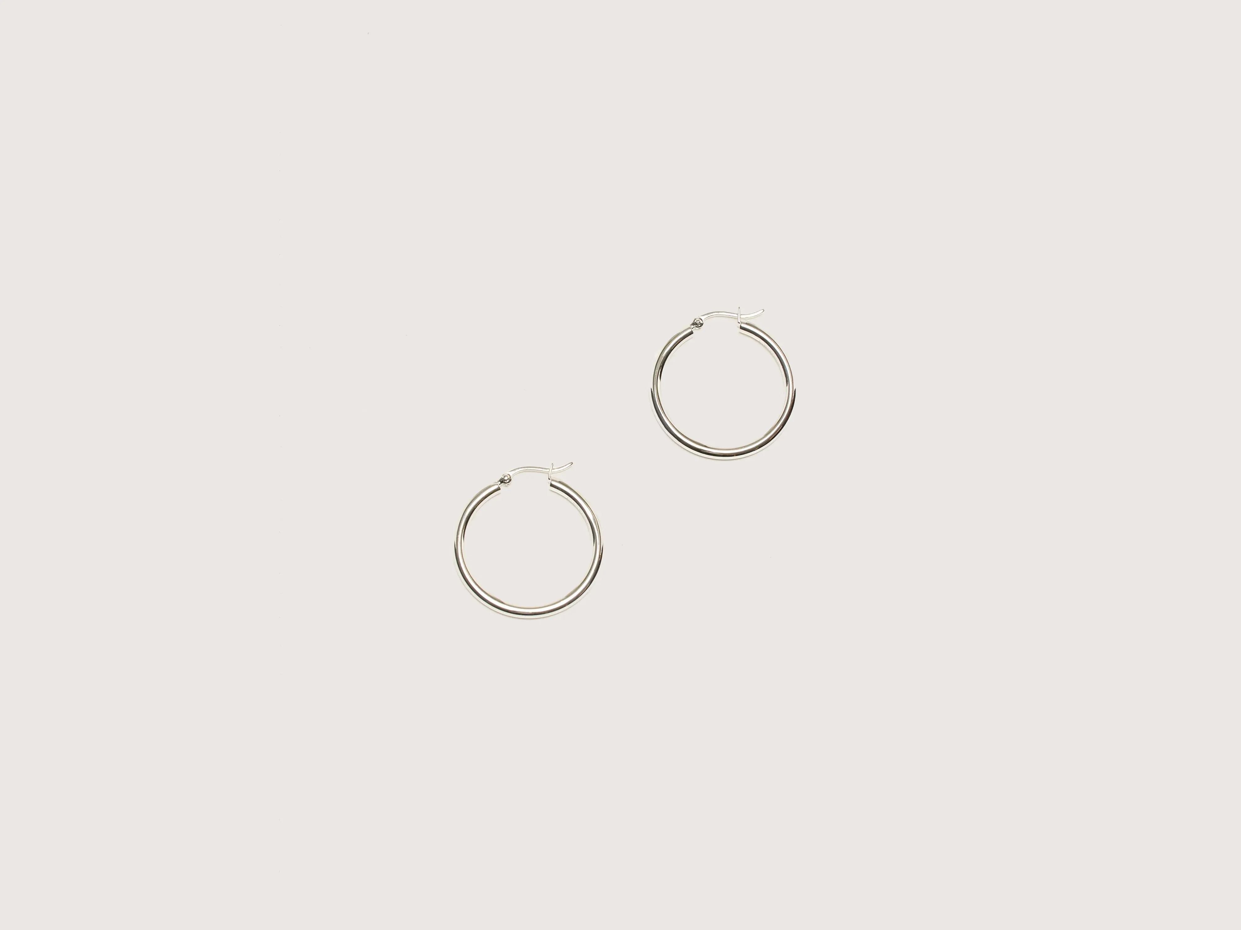 Oda Large Silver Hoop Earrings (242 / W / SILVER) sold by Bellrose