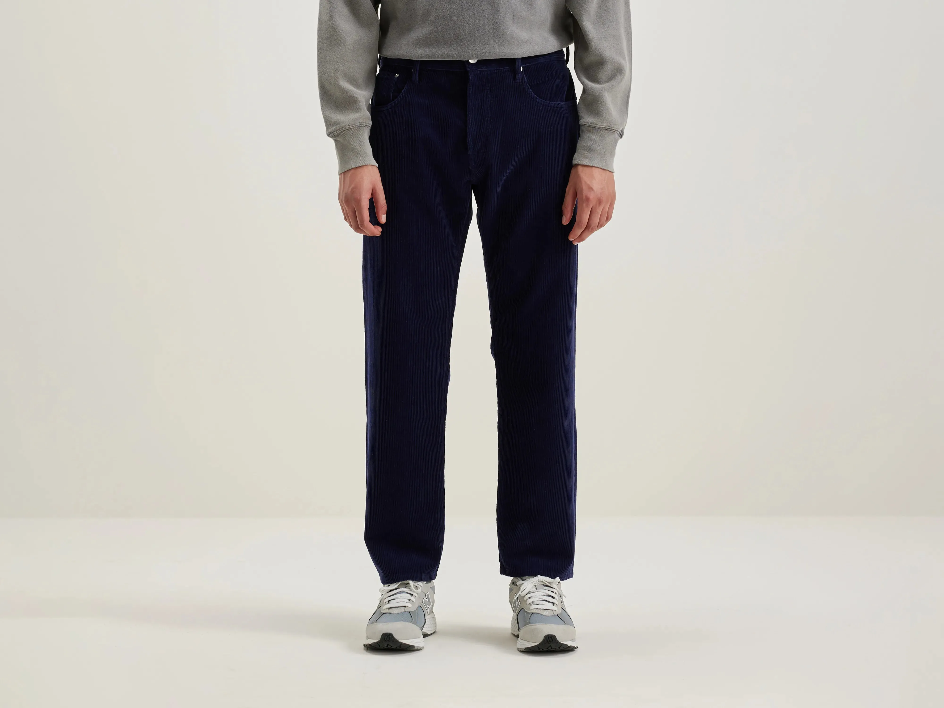 Percy dad-style trousers (242 / M / INK) sold by Bellrose