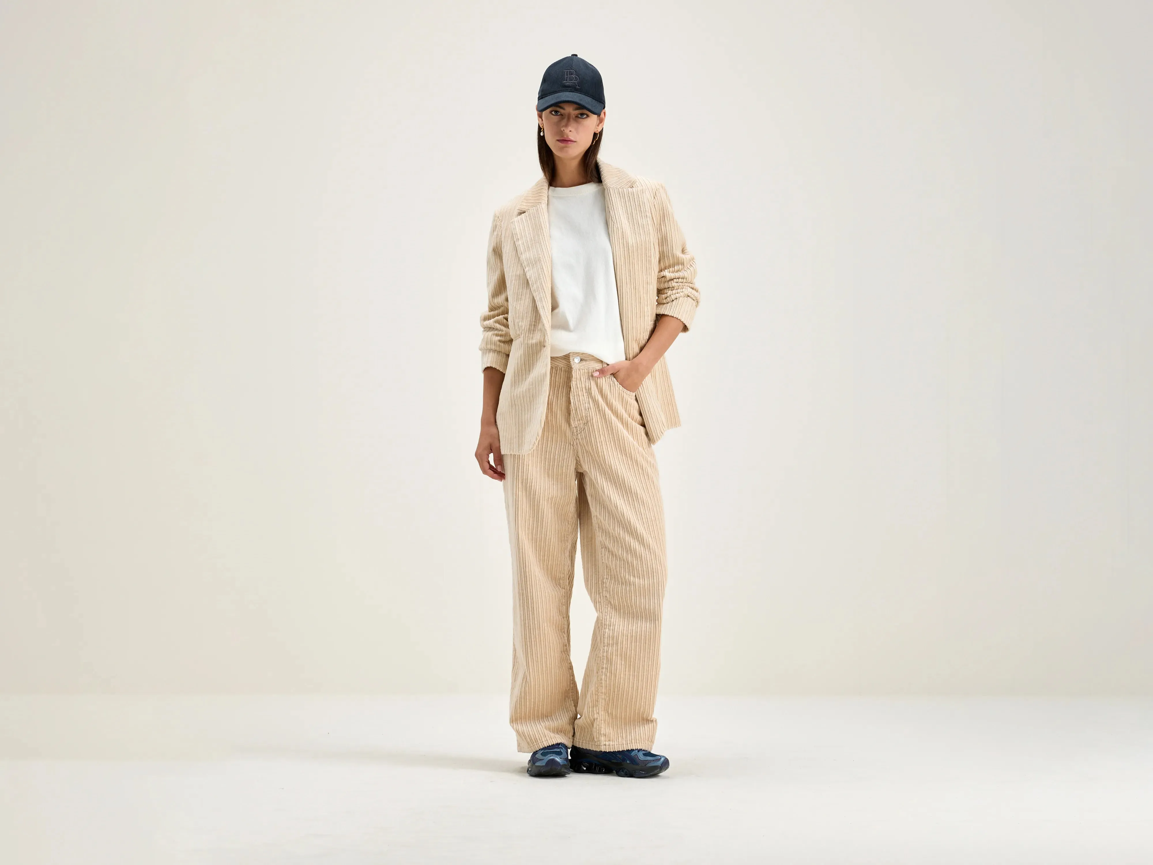 Denim N. 66 wide jeans (242 / W / SHELL) sold by Bellrose