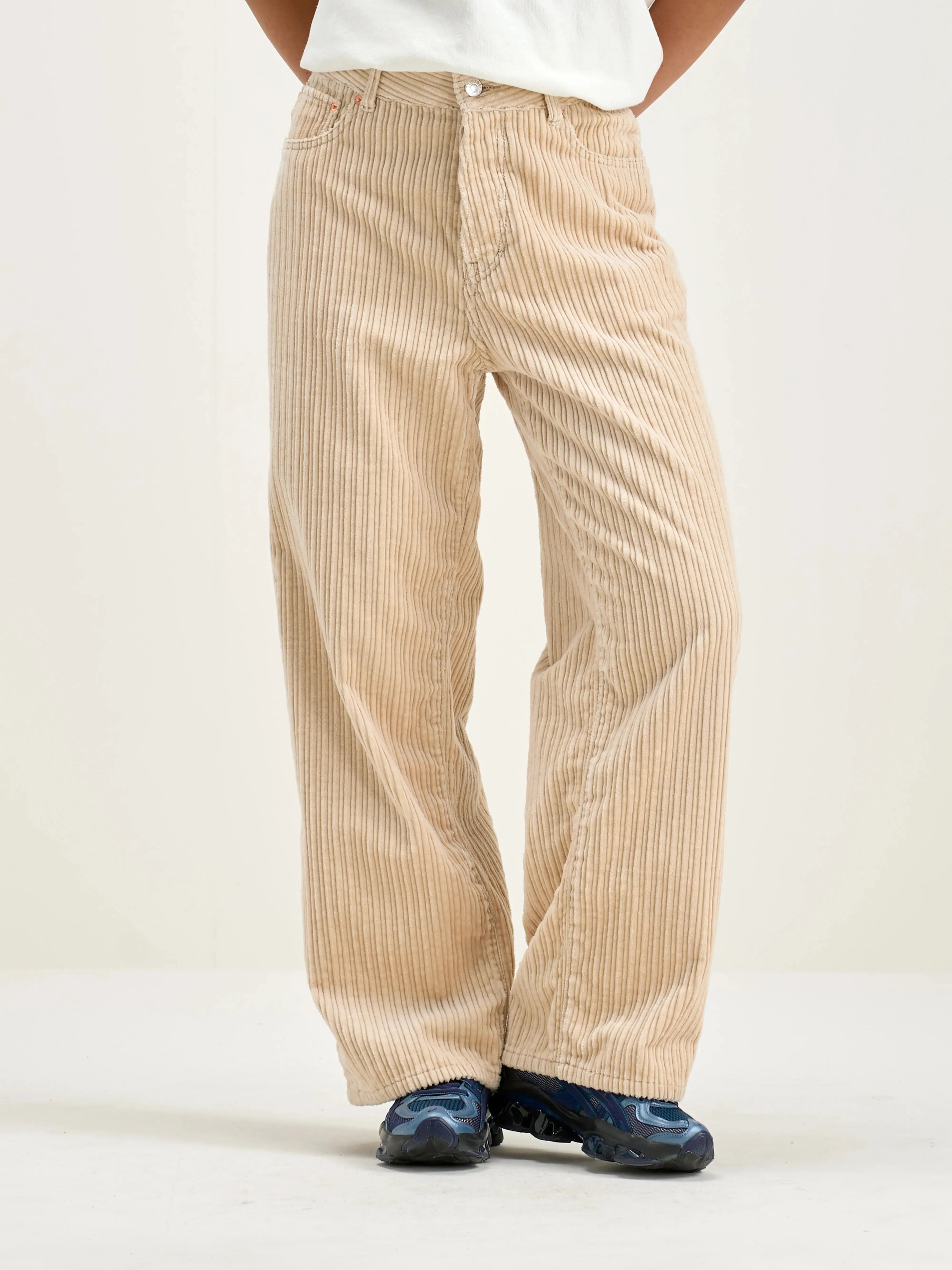 Denim N. 66 wide jeans (242 / W / SHELL) sold by Bellrose product image thumbnail 3