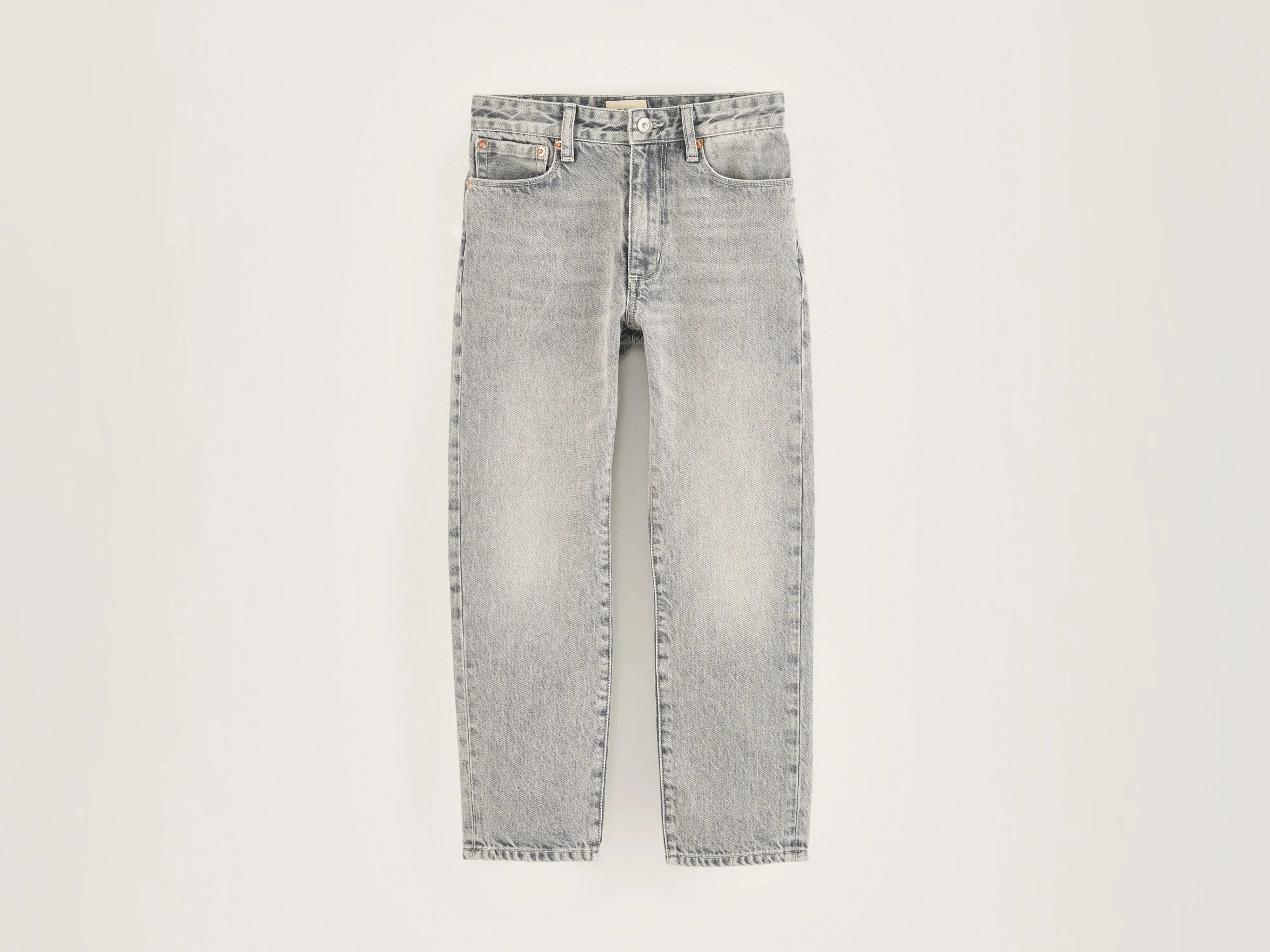 Peyo tapered jeans (242 / B / GREY STONE) sold by Bellrose