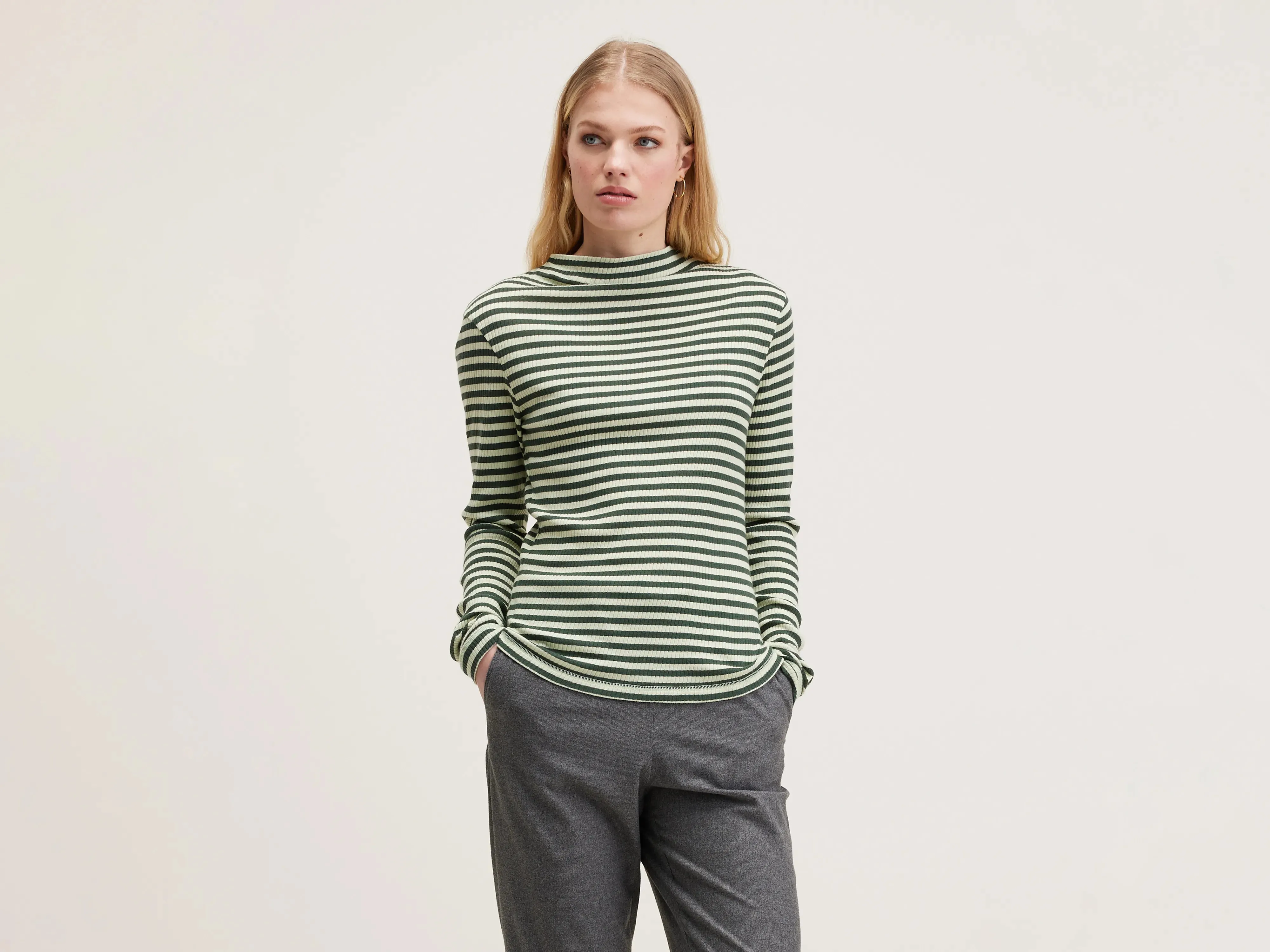 Viory slim t-shirt (242 / W / STRIPE B) sold by Bellrose