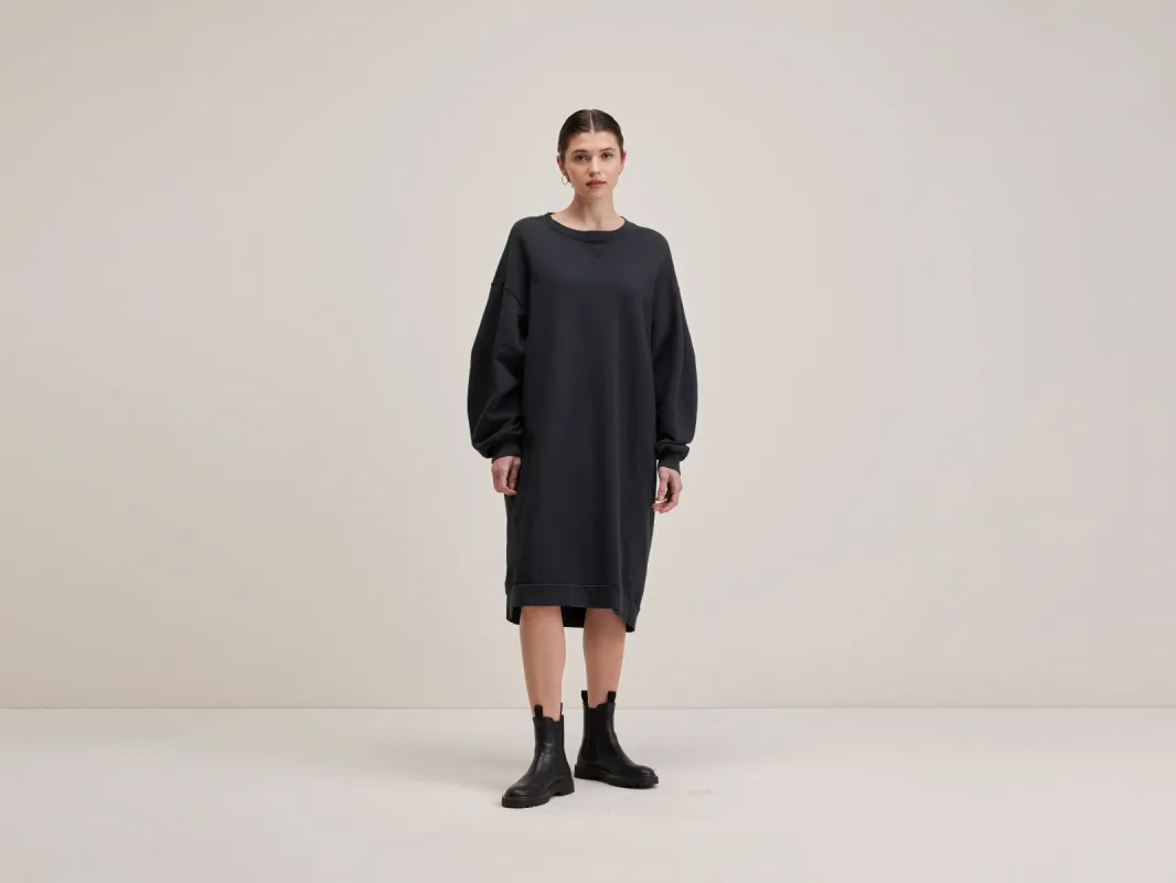 Vrizzie sweatshirt dress (242 / W / BLACK BEAUTY) sold by Bellrose