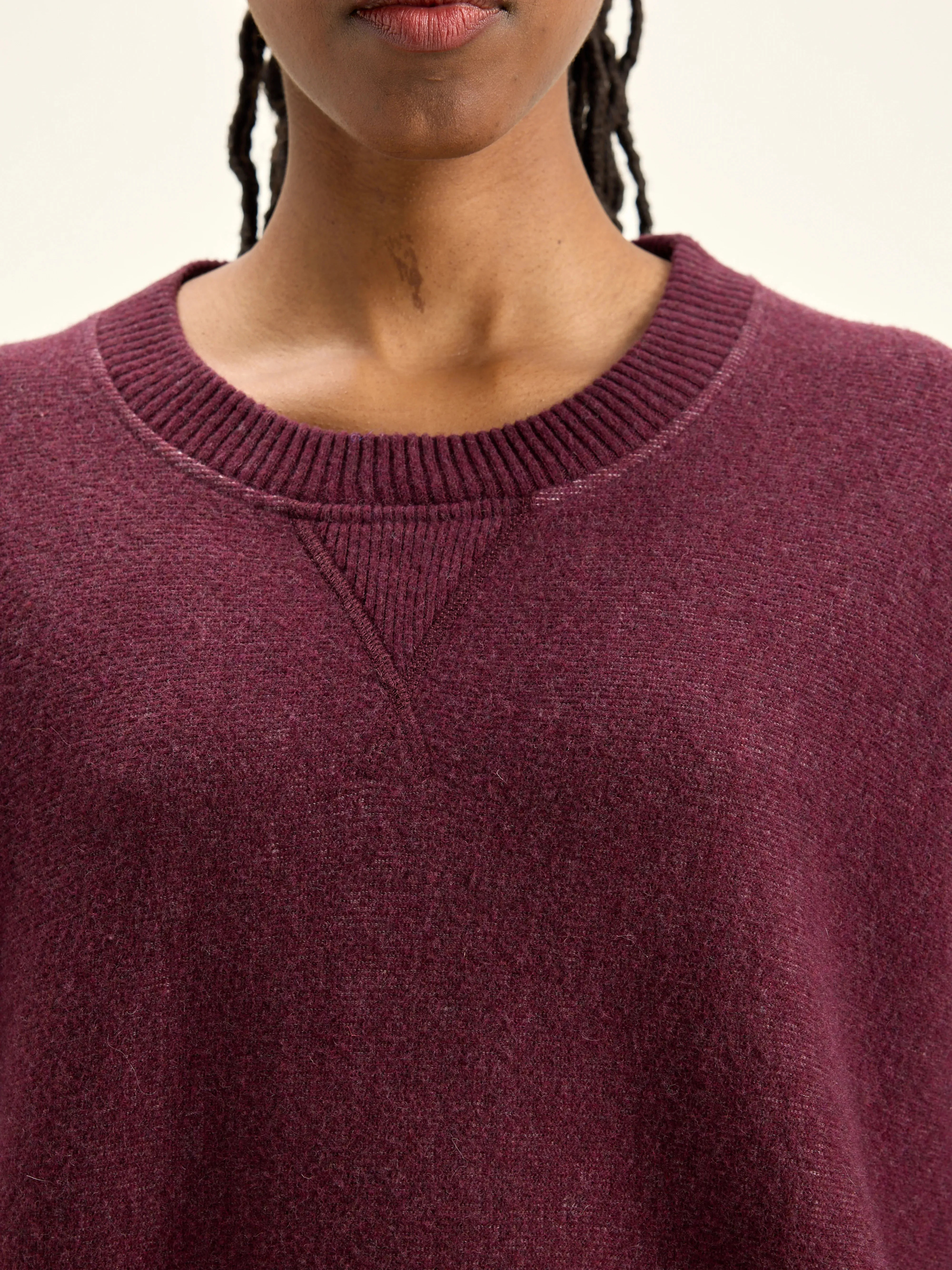 Milos crew-neck sweatshirt (242 / W / WINE) sold by Bellrose product image thumbnail 5