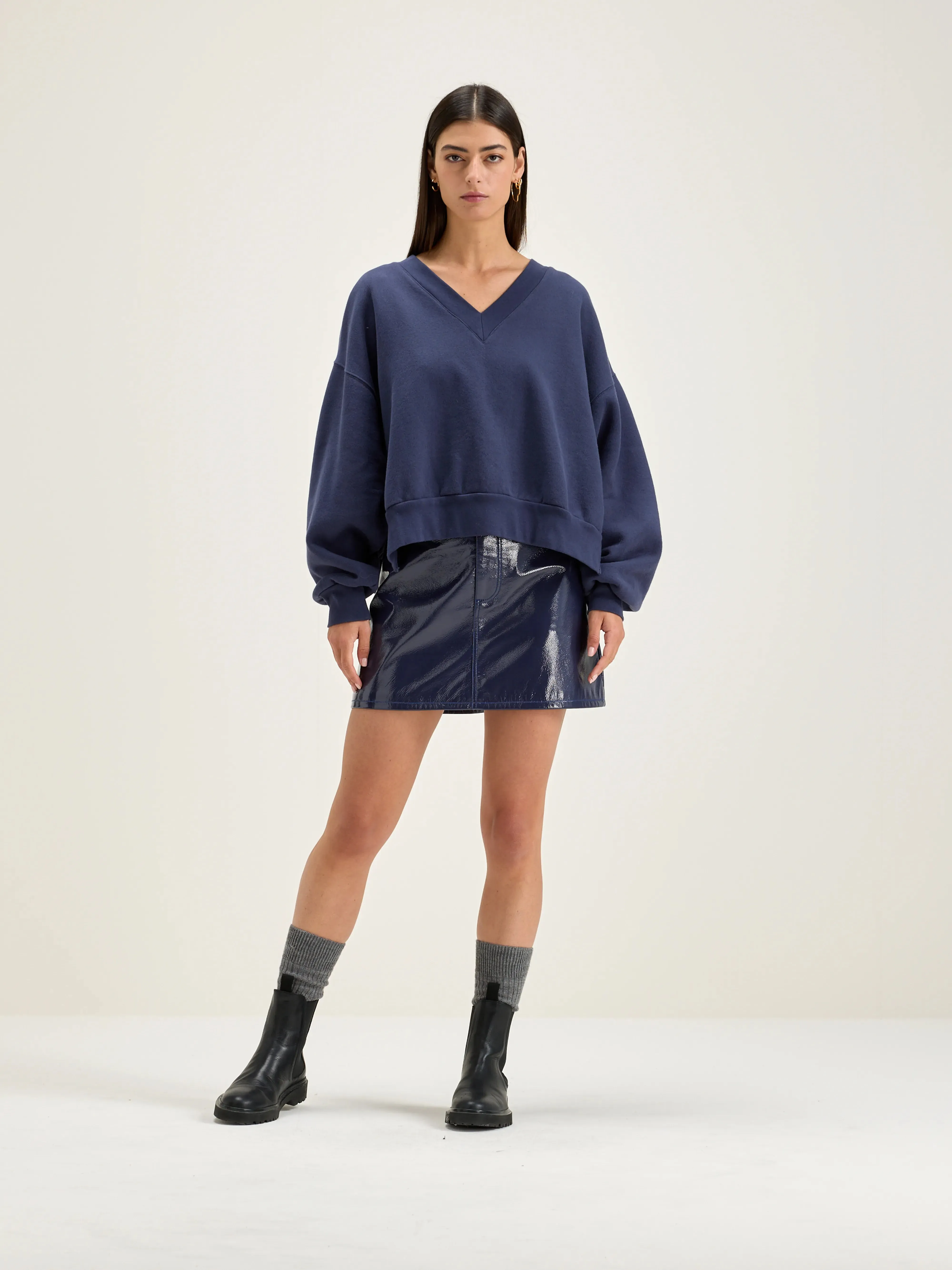 Varola v-neck sweatshirt (242 / W / NAVAL) sold by Bellrose product image thumbnail 3