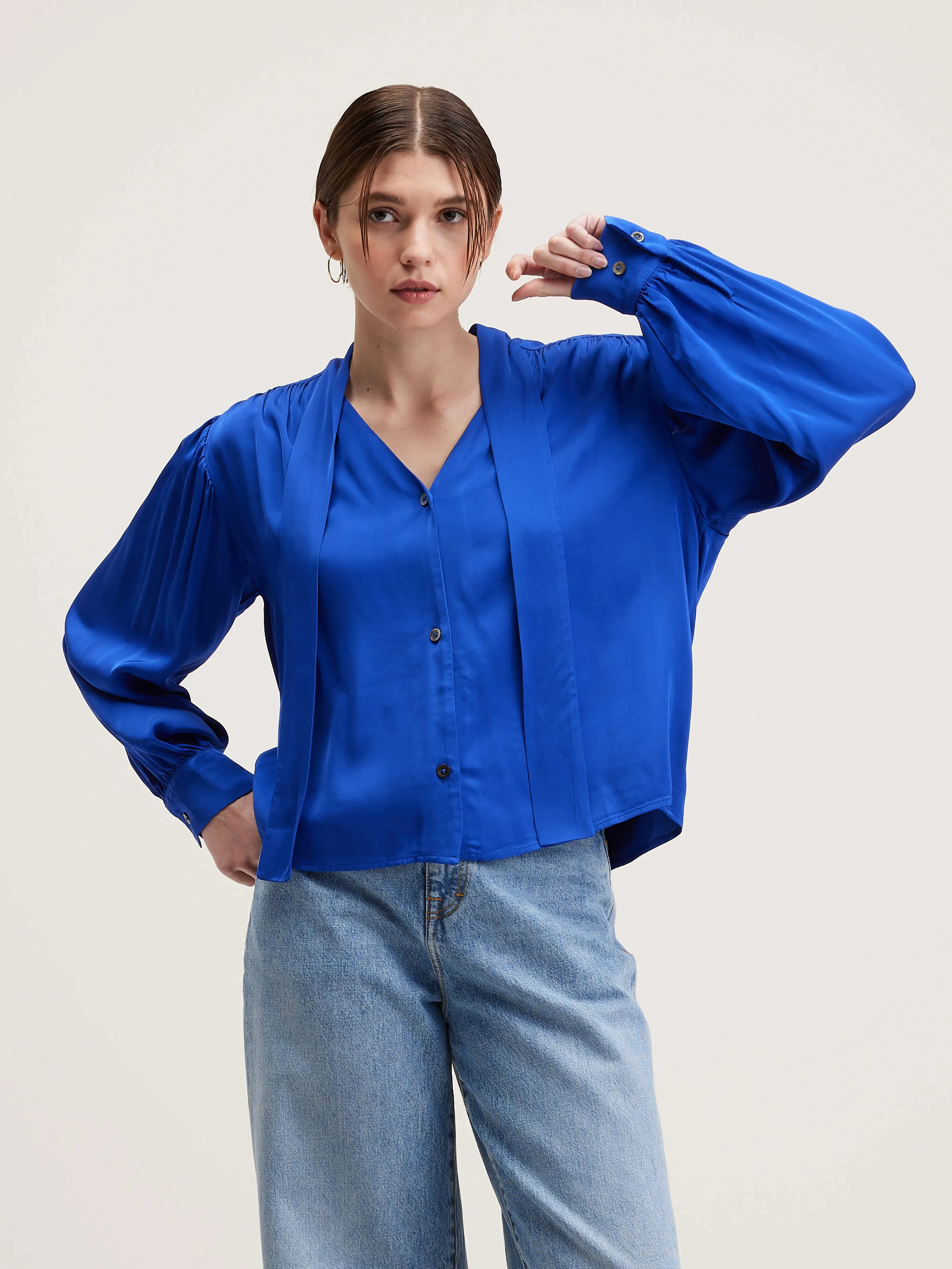 Pragues classic blouse (242 / W / LAZULI) sold by Bellrose product image thumbnail 2
