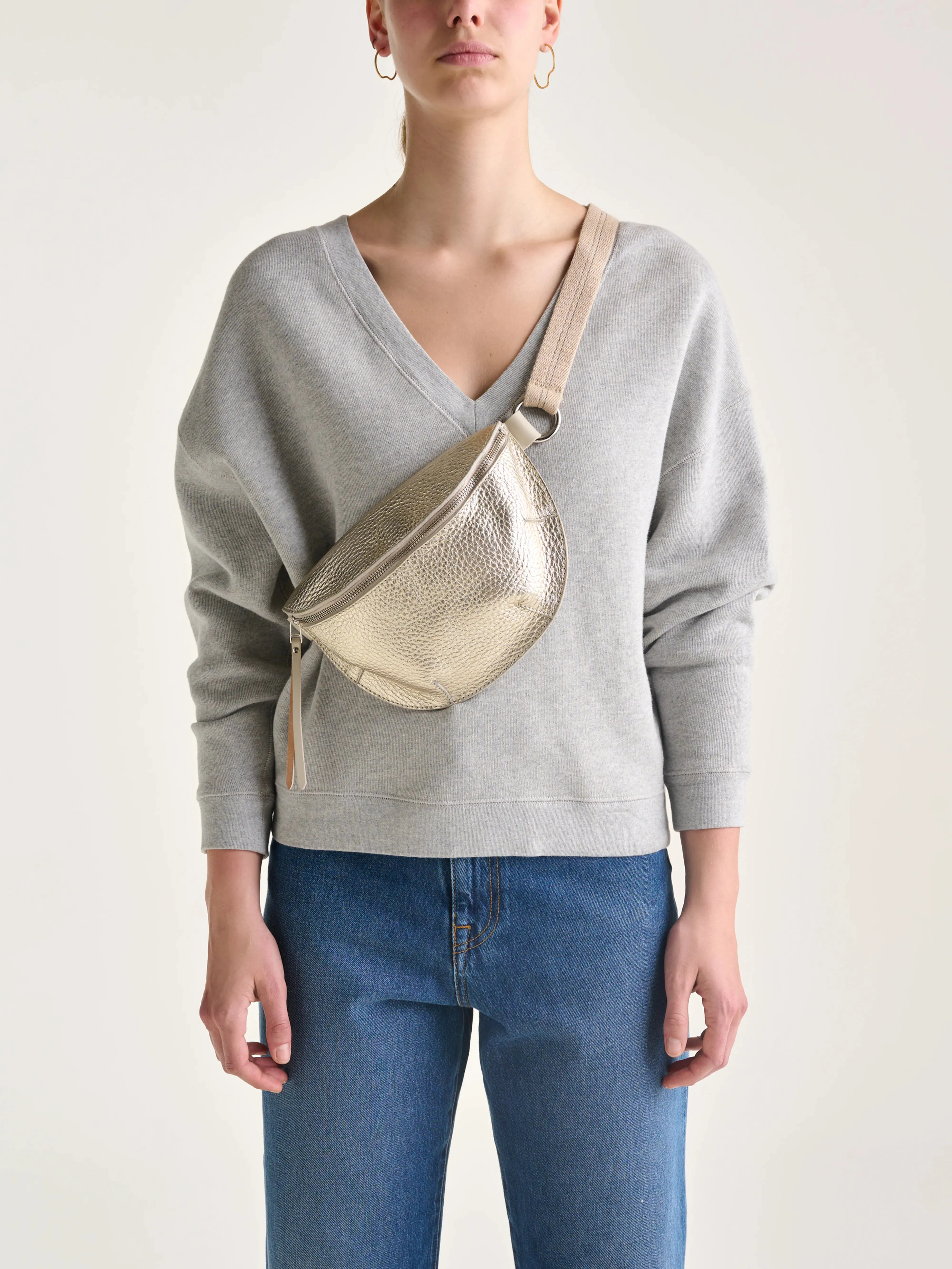 Rosie sling bag (242 / W / SMOKE GREY) sold by Bellrose product image thumbnail 3