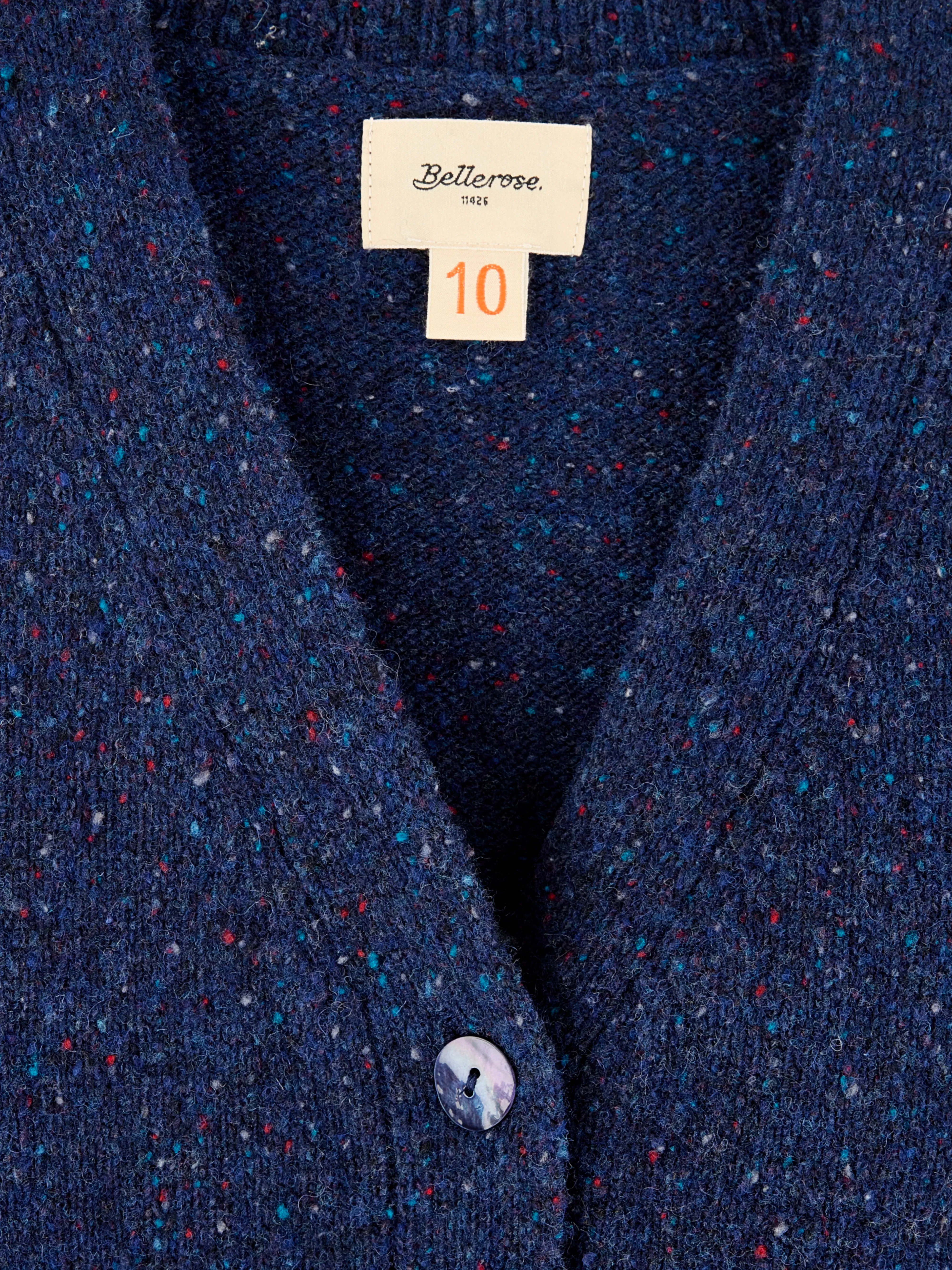 Gasmy sleeveless sweater (242 / G / AMERICA) sold by Bellrose product image thumbnail 3