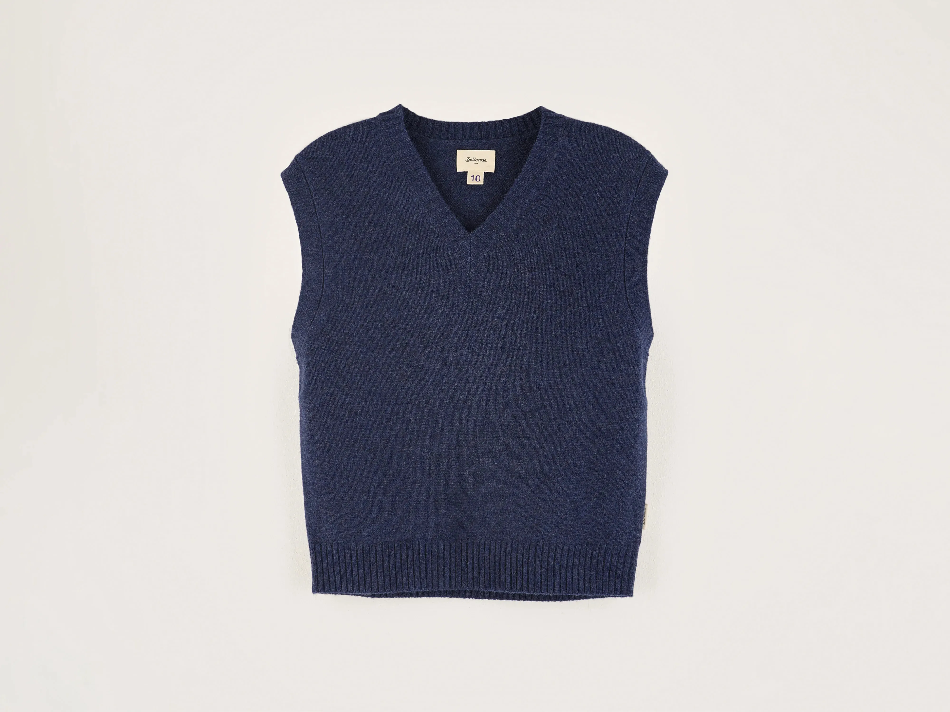 Gatty sleeveless sweater (242 / B / INK) sold by Bellrose