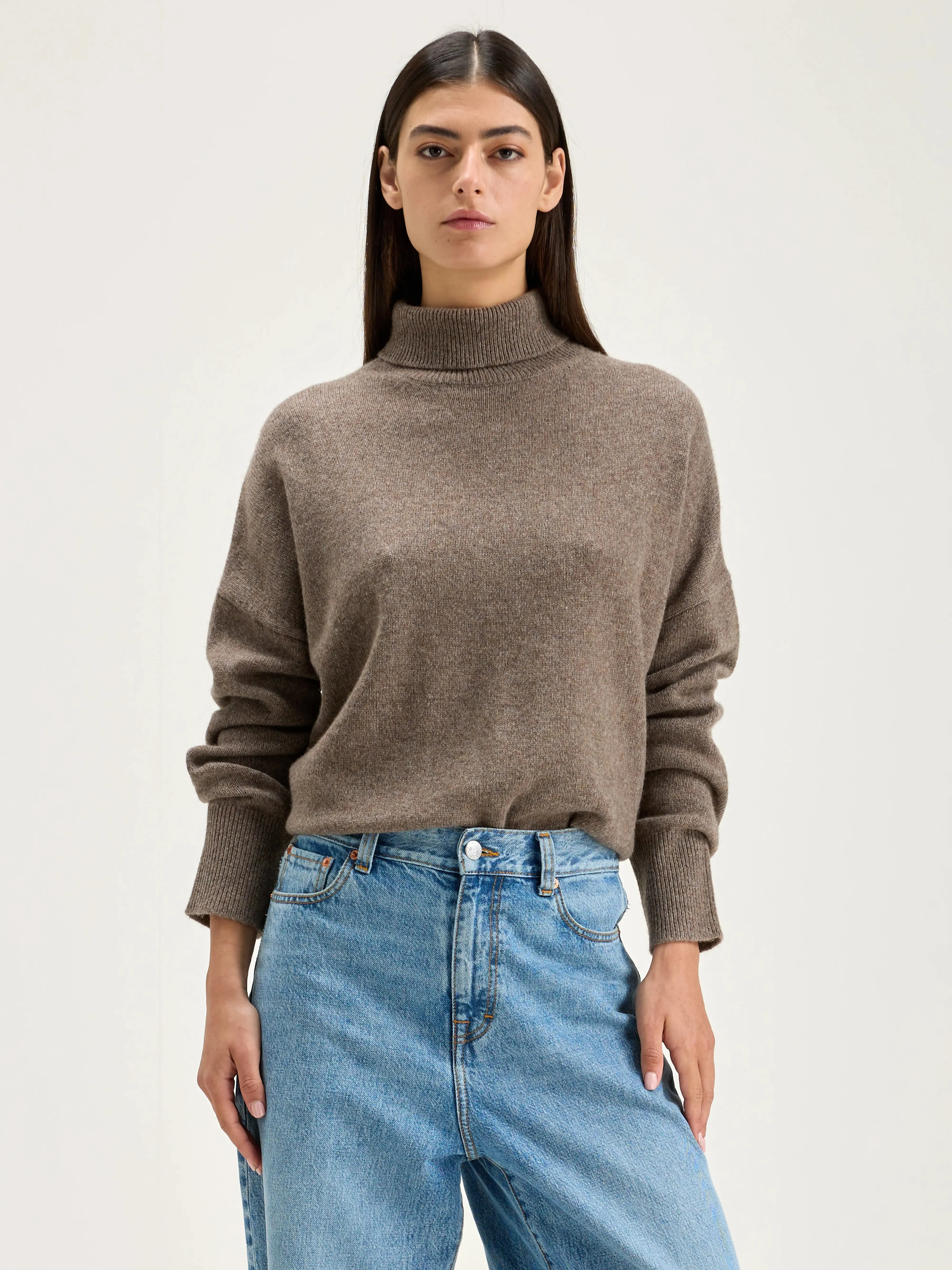 Ganzi turtleneck sweater (242 / W / DUST) sold by Bellrose product image thumbnail 2