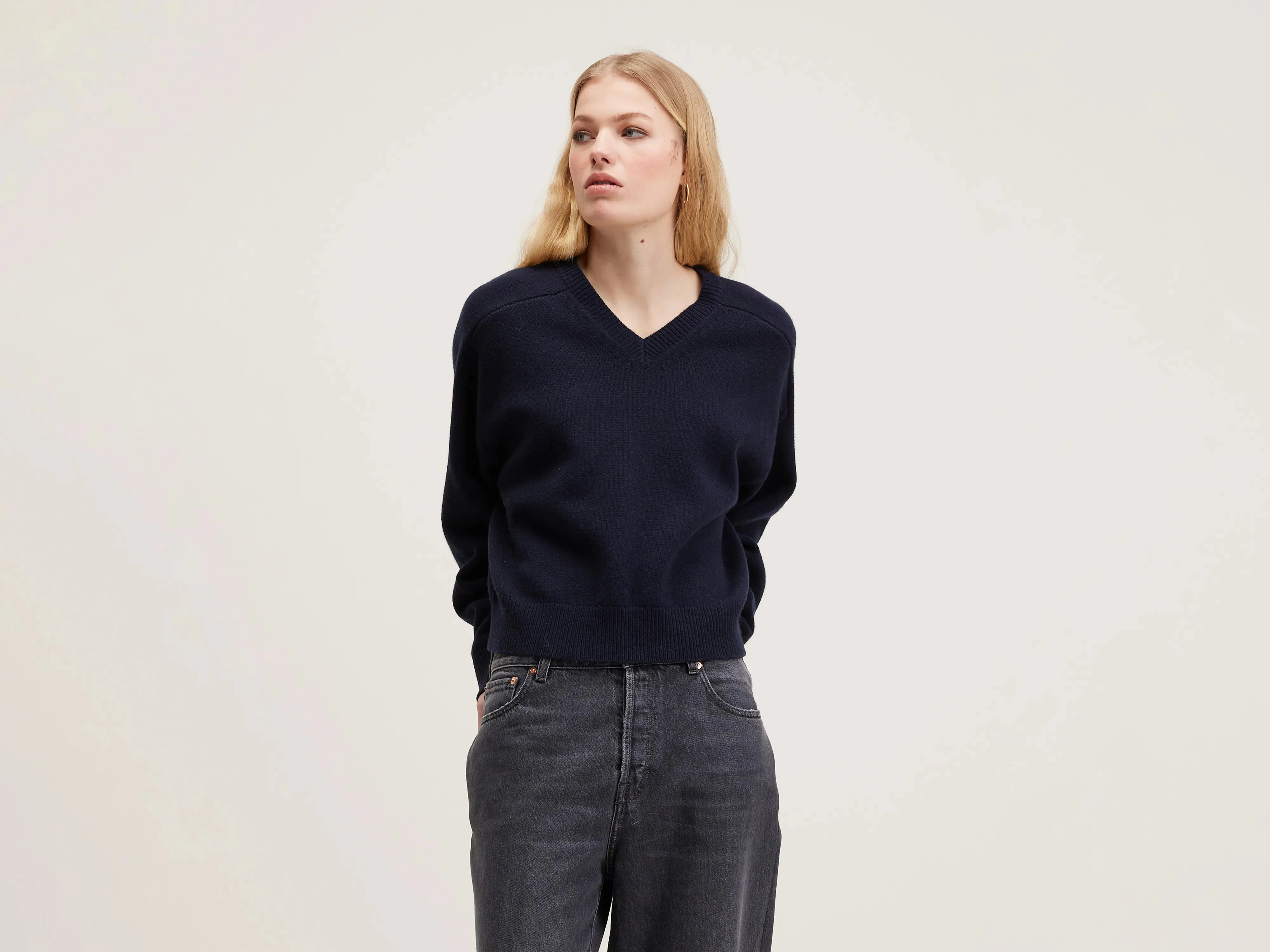 Gador boxy sweater (242 / W / AMERICA) sold by Bellrose