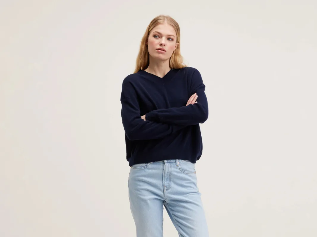 Slax cashmere sweater (242 / W / NAVY) sold by Bellrose