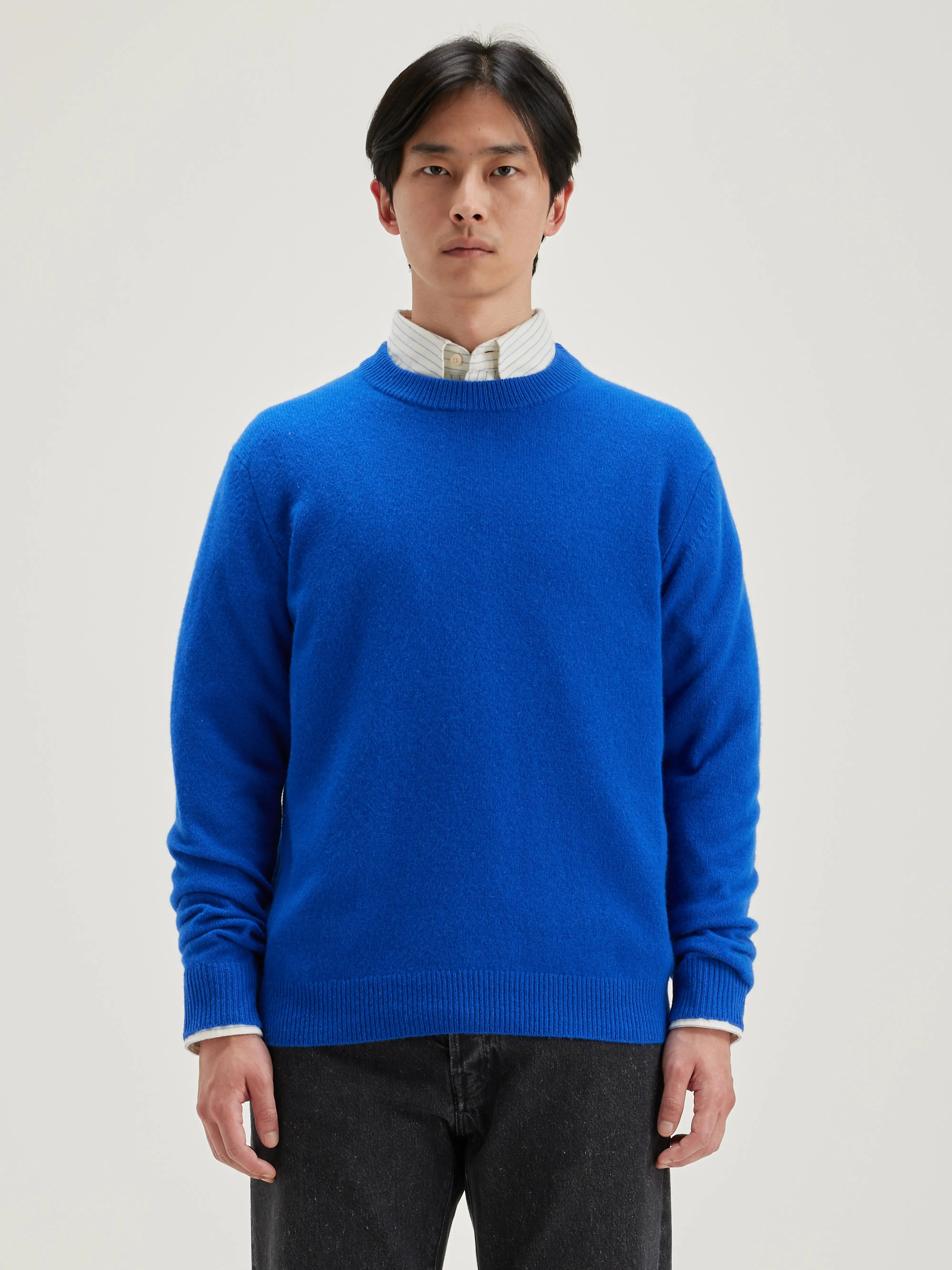Donoon crew-neck sweater (242 / M / ROYAL BLUE) sold by Bellrose product image thumbnail 2