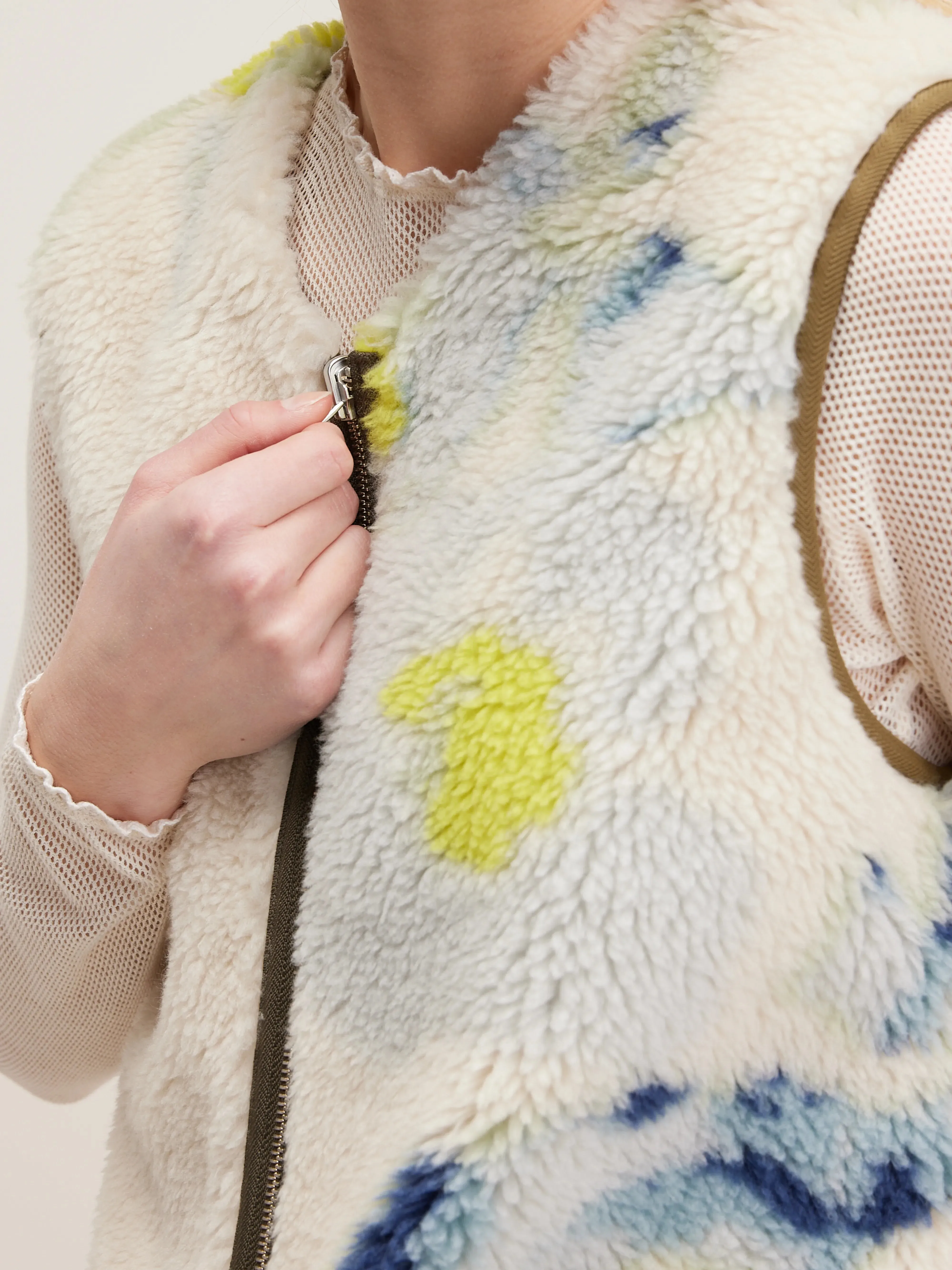 Hess sleeveless jacket (242 / W / MILITARY) sold by Bellrose product image thumbnail 5