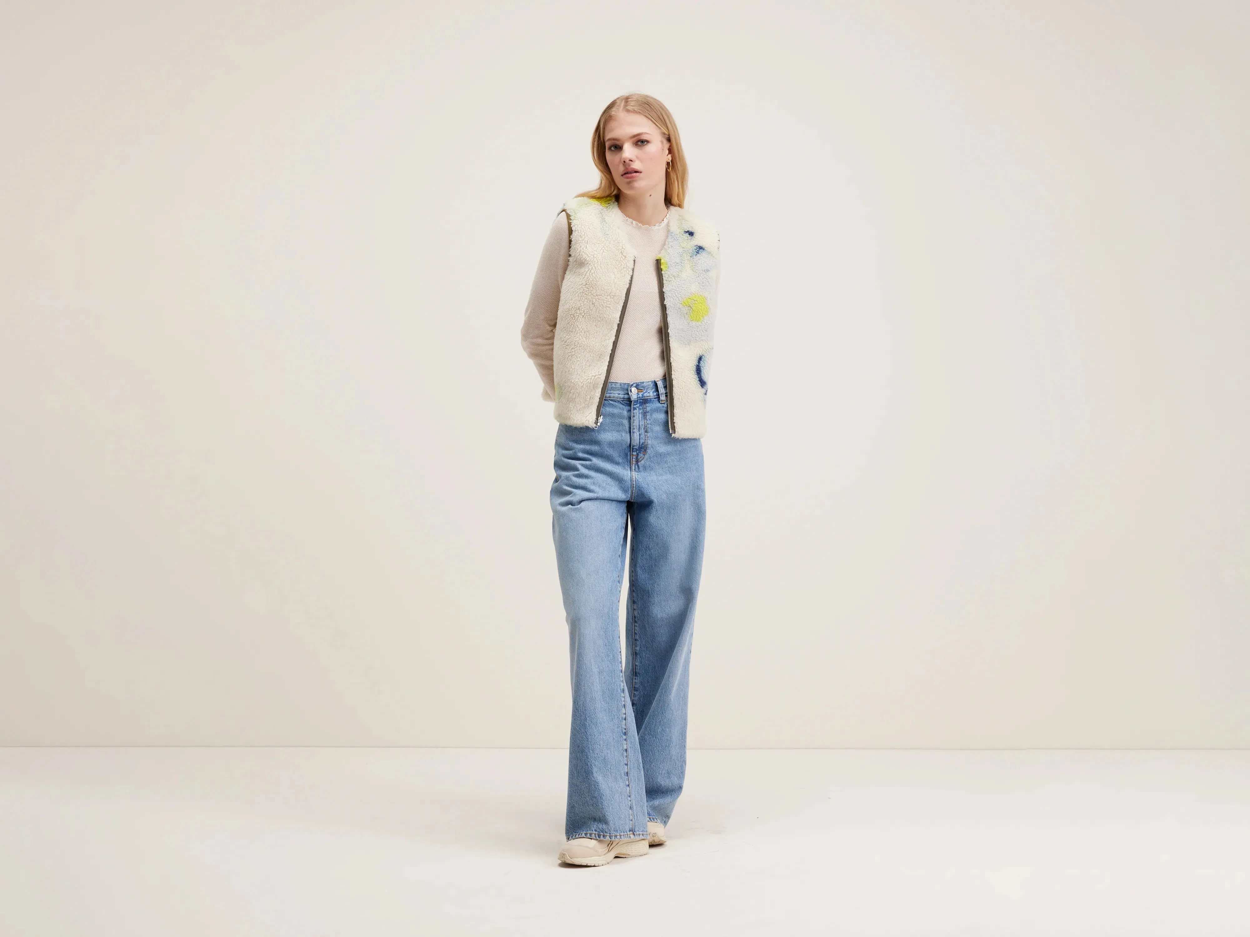 Hess sleeveless jacket (242 / W / MILITARY) sold by Bellrose