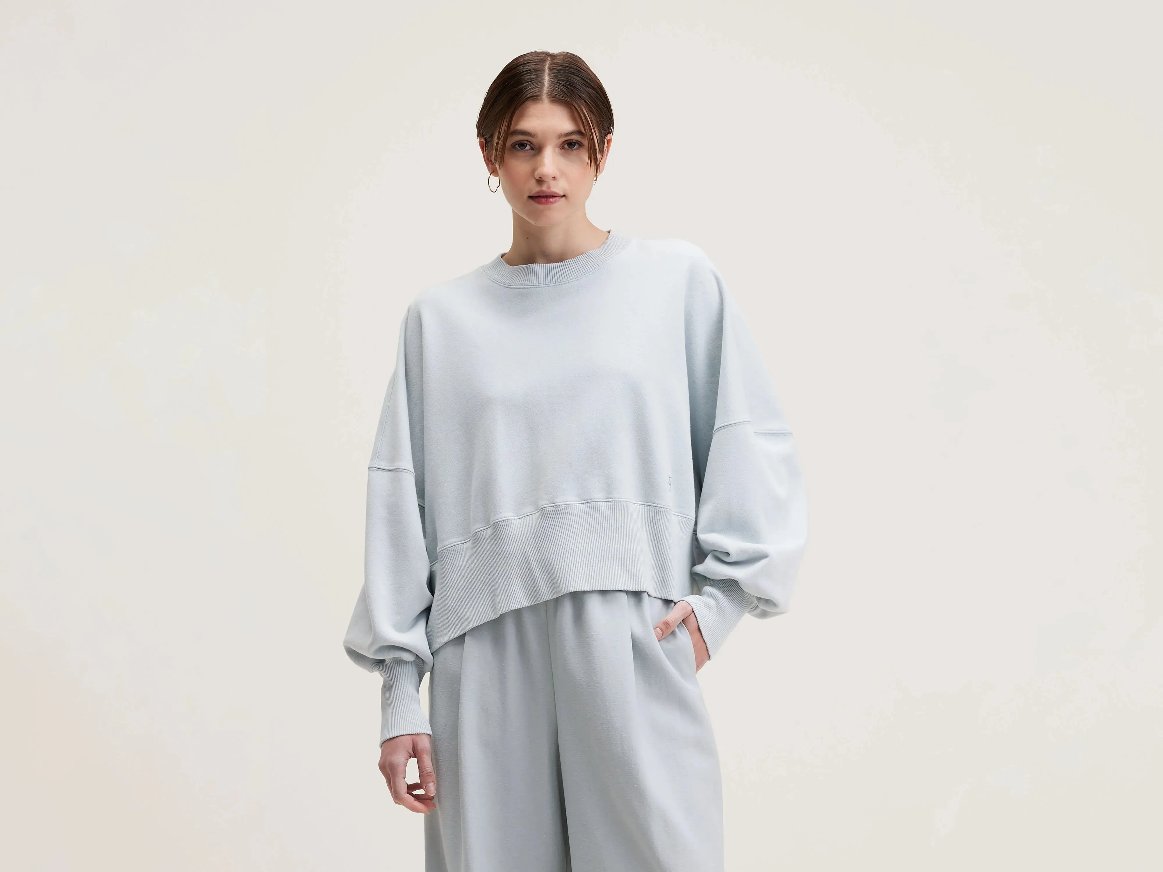 Salva cropped sweatshirt (242 / W / GIVRE) sold by Bellrose