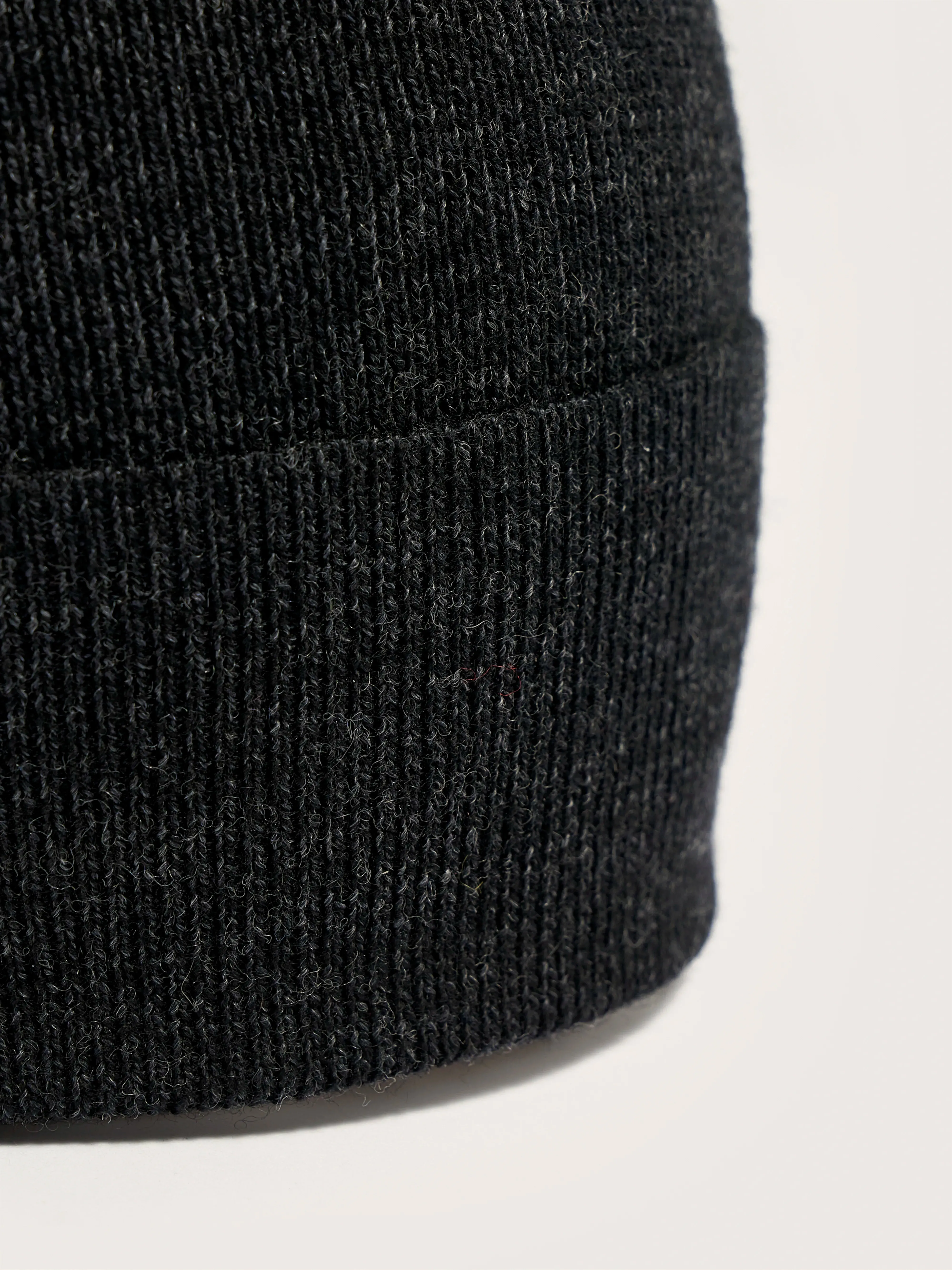Dilbin ribbed beanie (242 / M / OFF BLACK) sold by Bellrose product image thumbnail 3