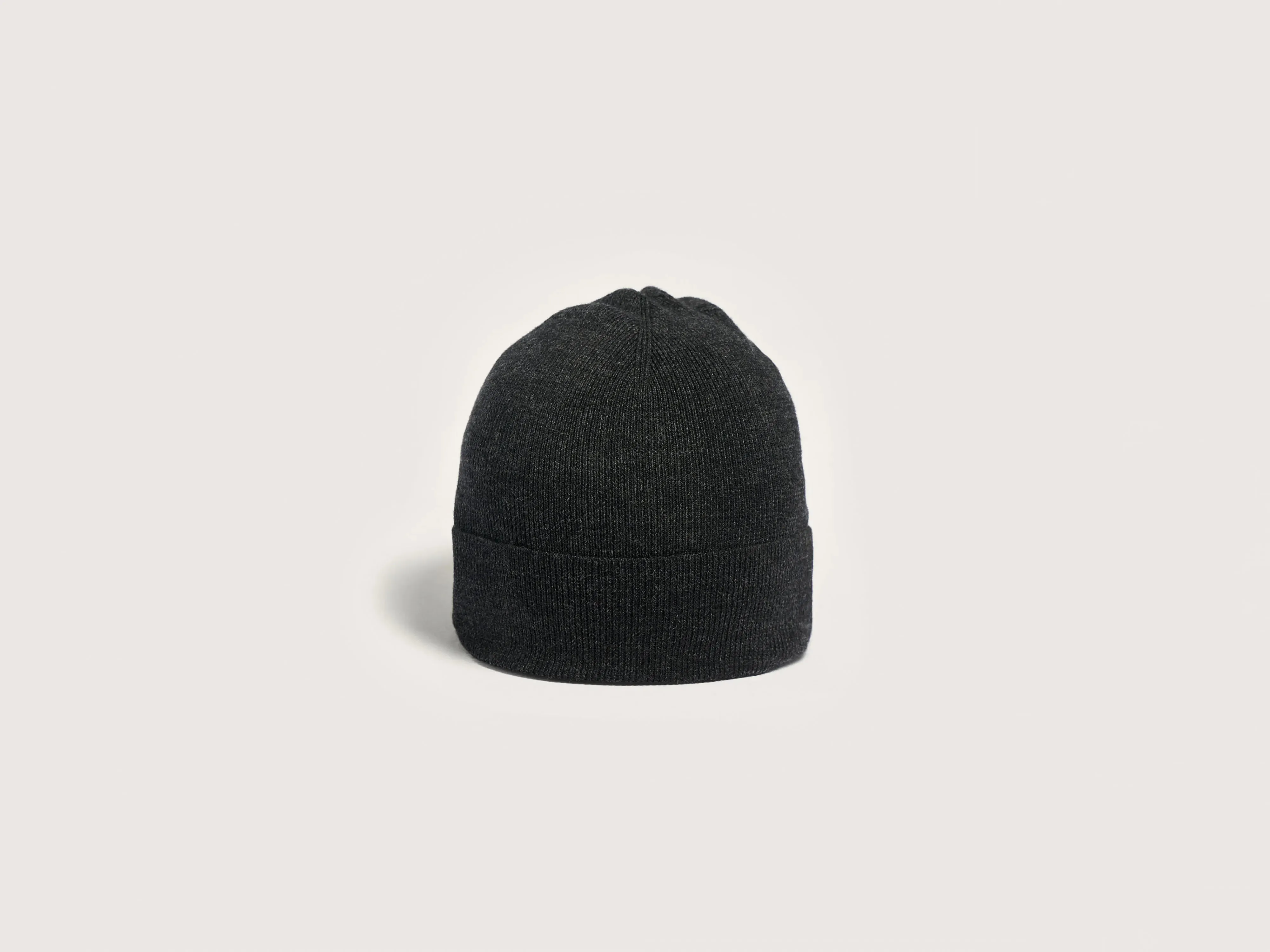 Dilbin ribbed beanie (242 / M / OFF BLACK) sold by Bellrose