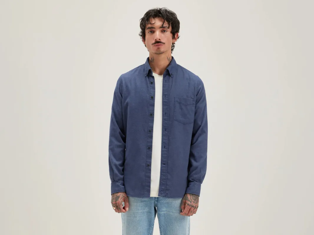 Mire slim shirt (242 / M / METAL BLUE) sold by Bellrose