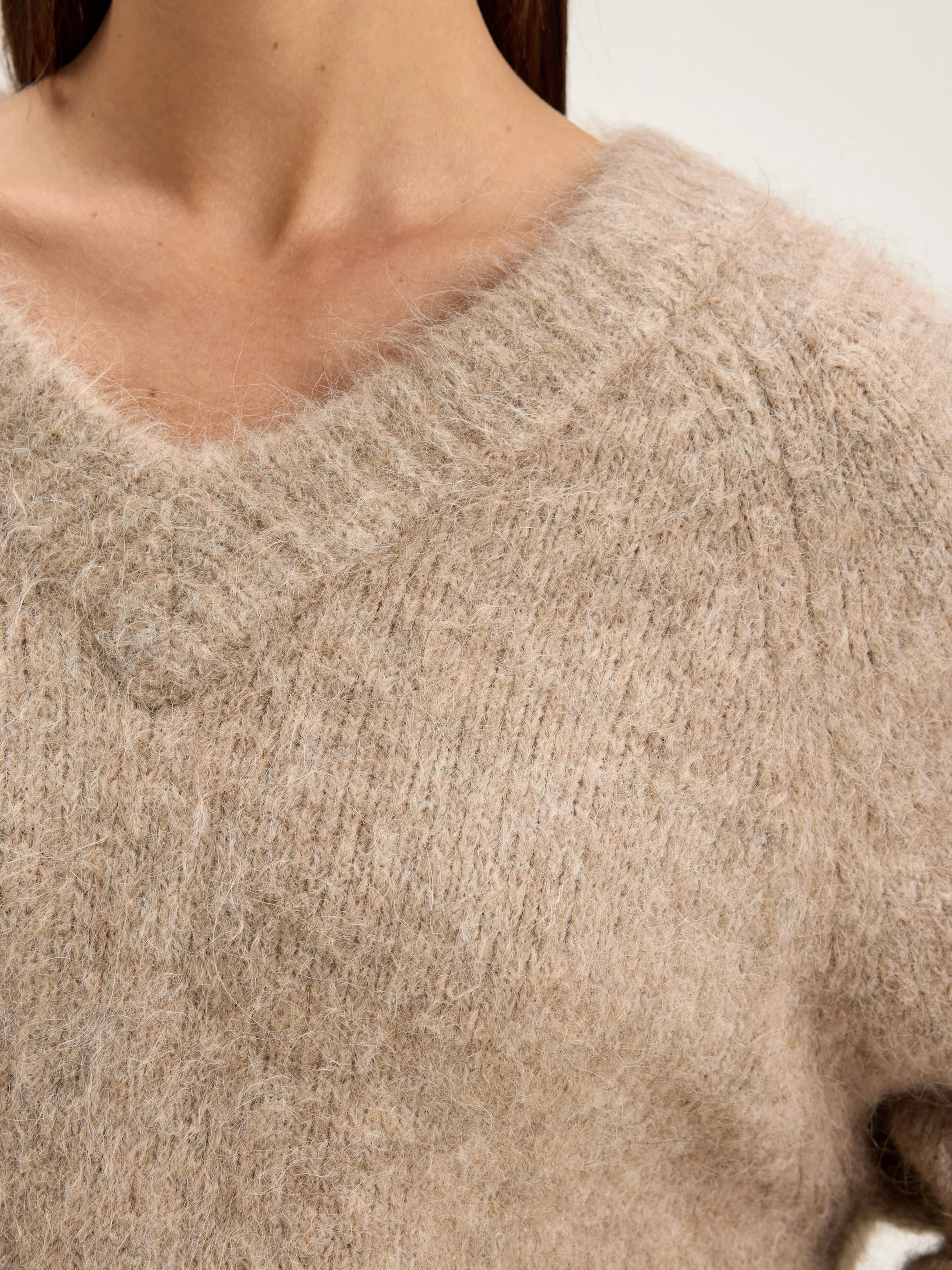 Daruz cropped sweater (242 / W / BEIGE MELANGE) sold by Bellrose product image thumbnail 5