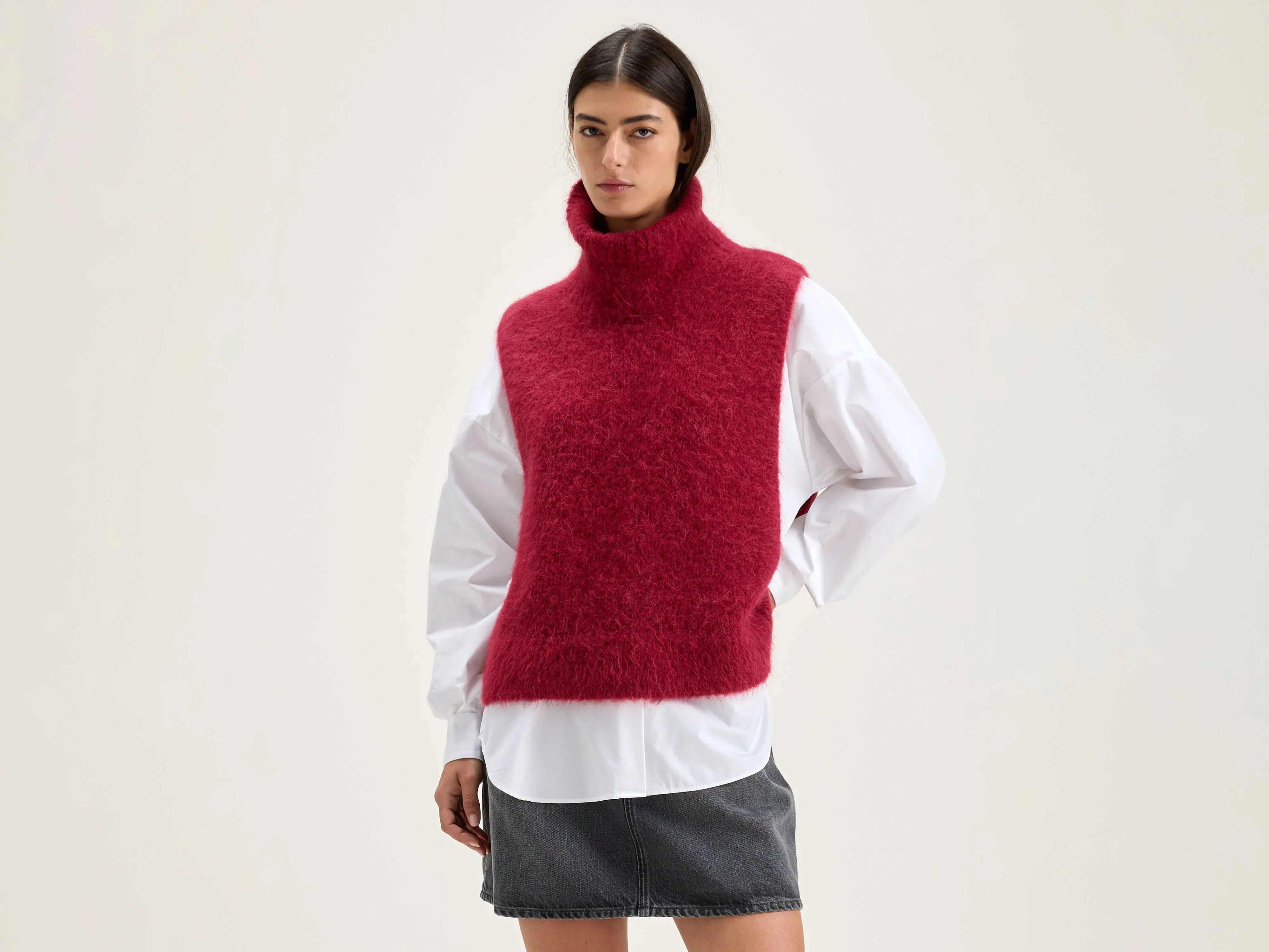 Daren sleeveless sweater (242 / W / RED DAHLIA) sold by Bellrose