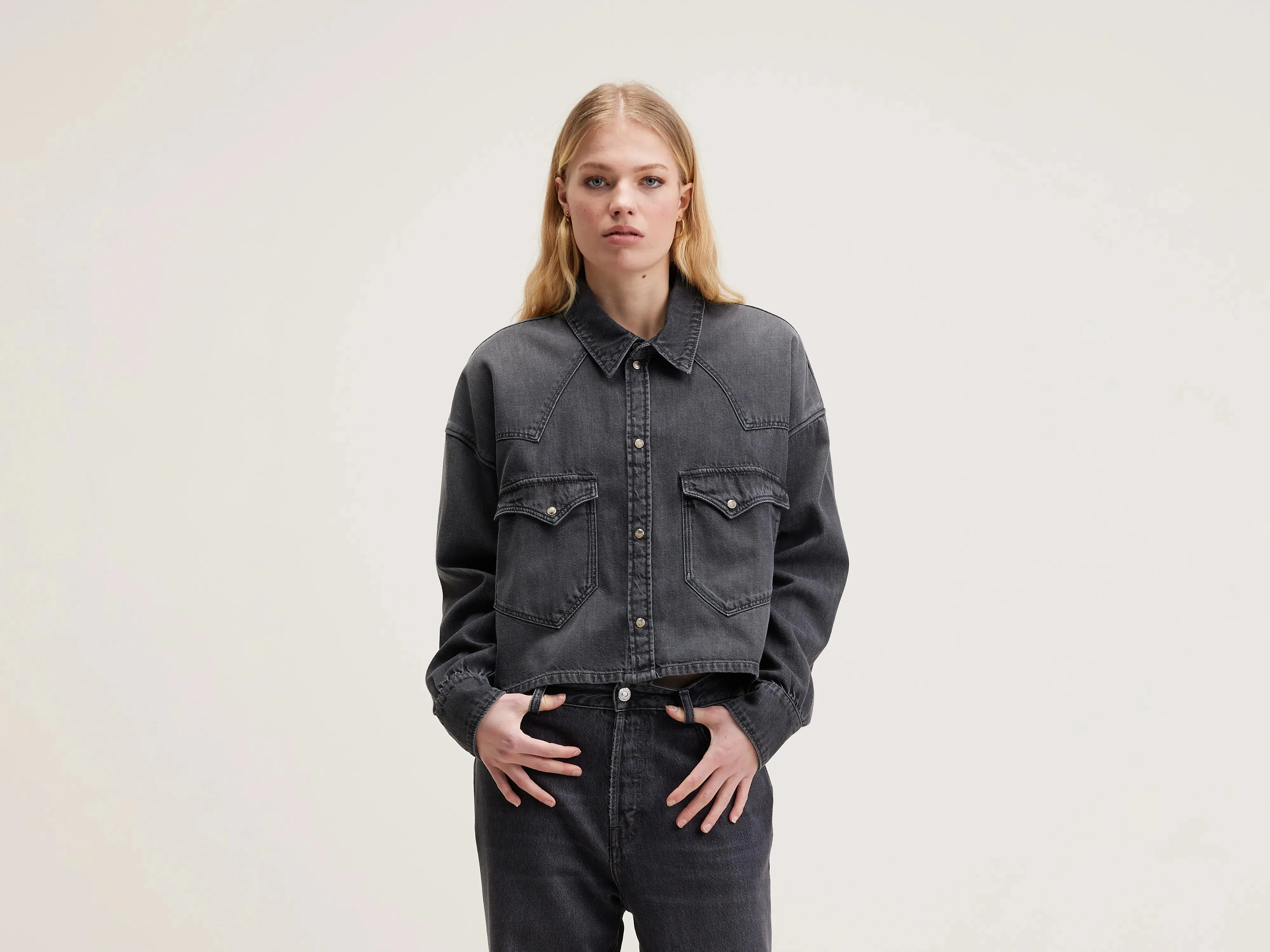 Polar cropped shirt (242 / W / USED BLACK) sold by Bellrose