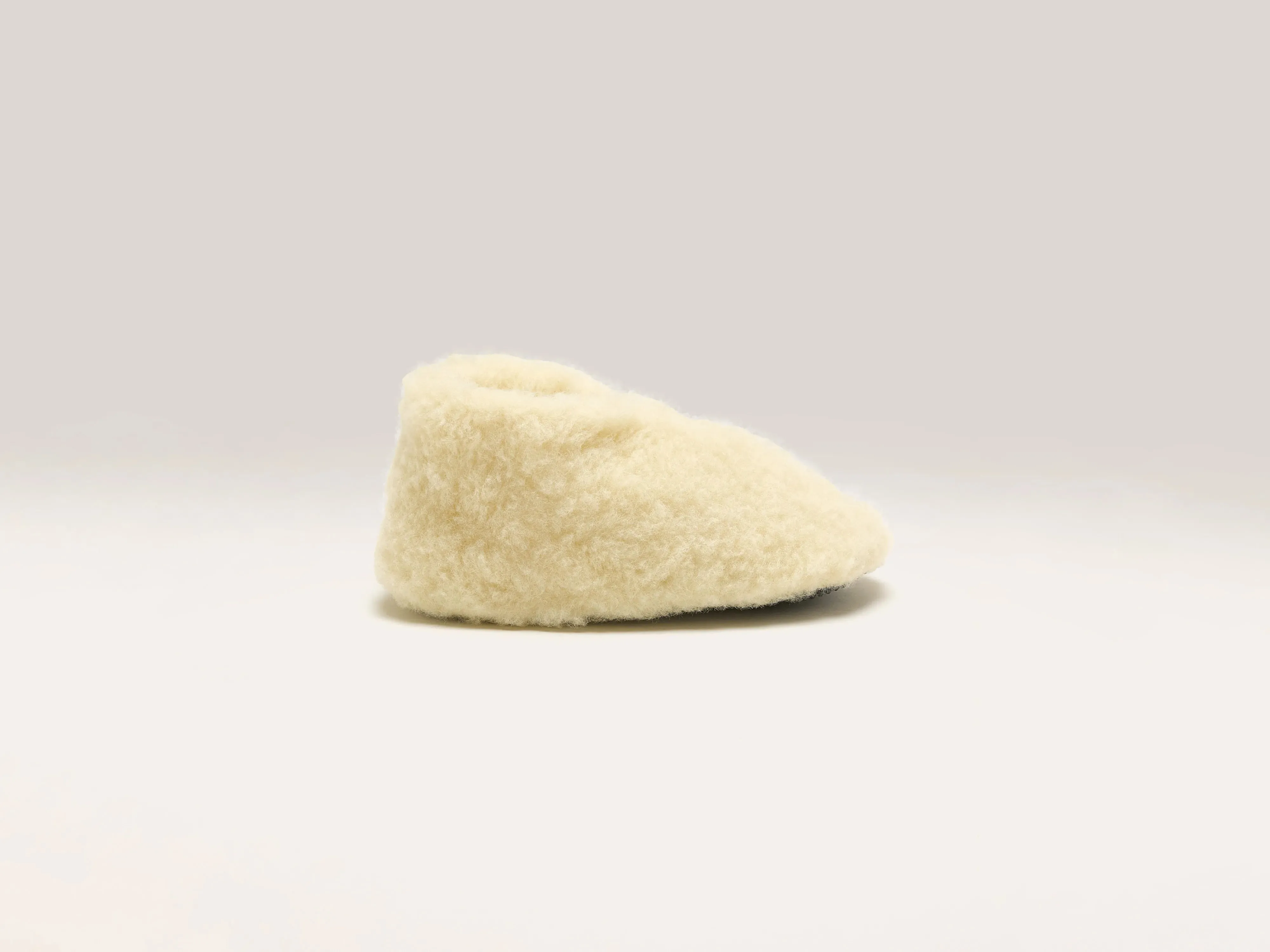 Comfy Slippers (242 / W / NATURAL) sold by Bellrose