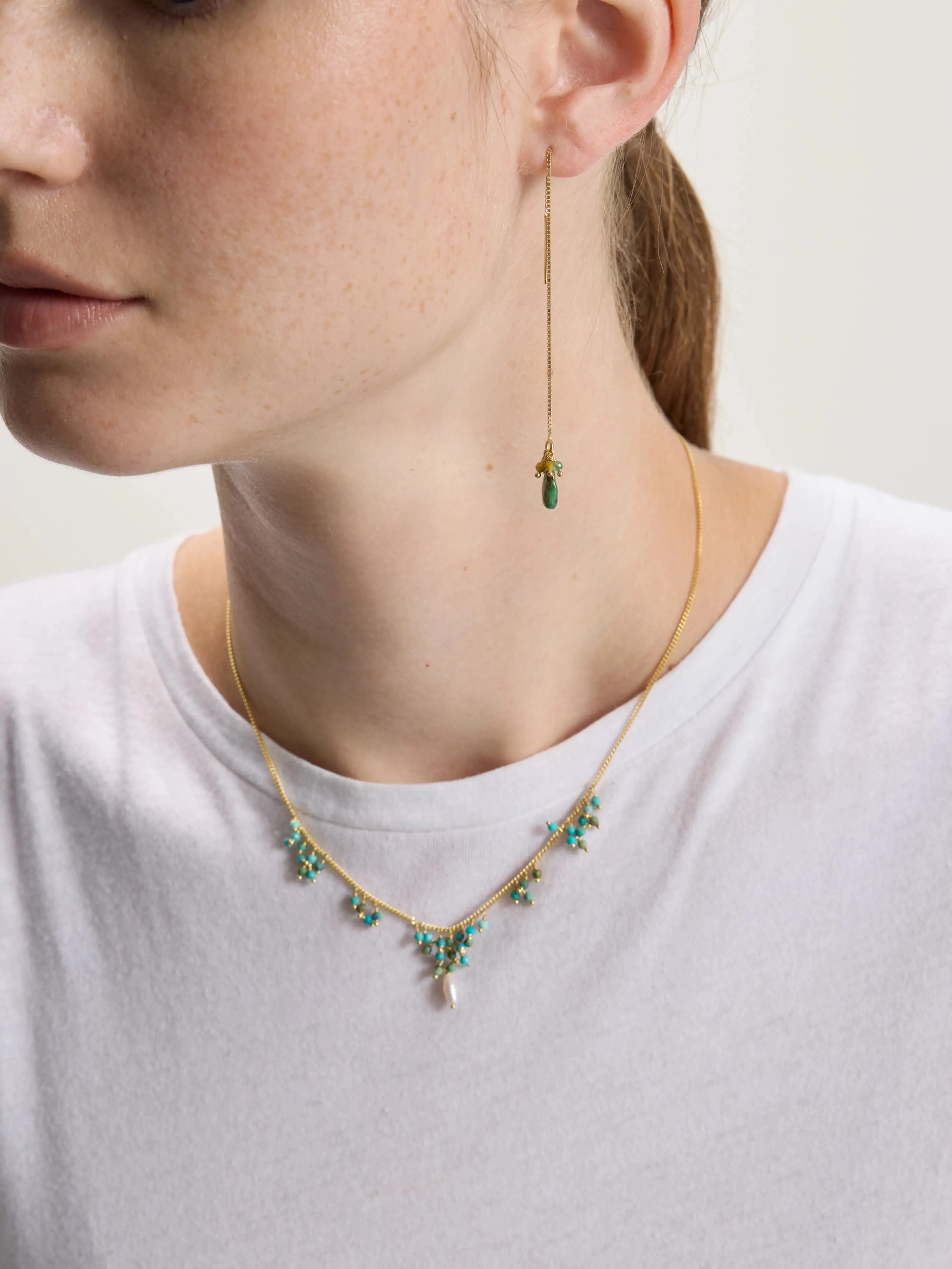 Filo Serpentina Earrings (242 / W / EMERALD) sold by Bellrose product image thumbnail 3