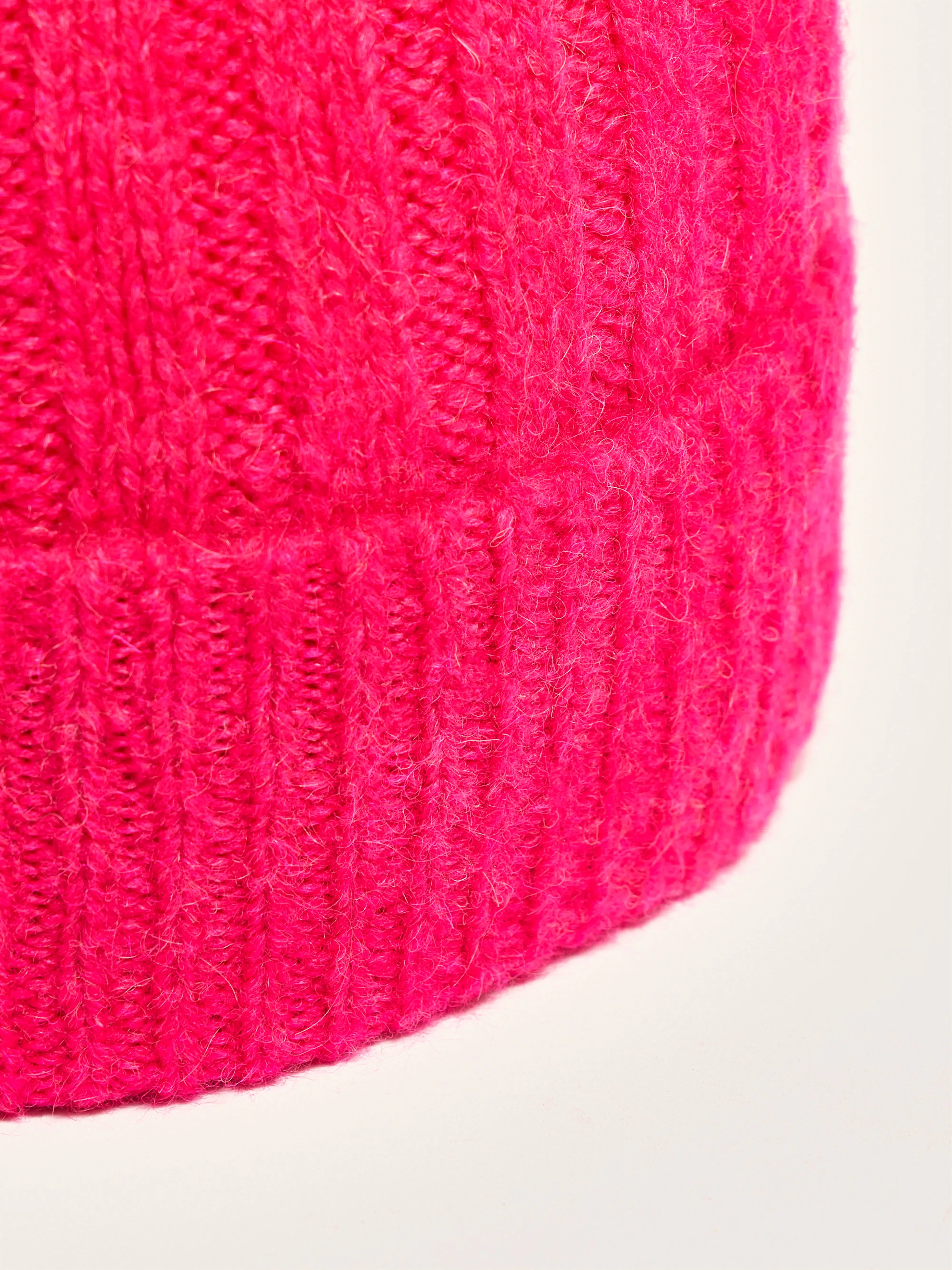 Aupte knitted beanie (242 / G / FUSHIA) sold by Bellrose product image thumbnail 3