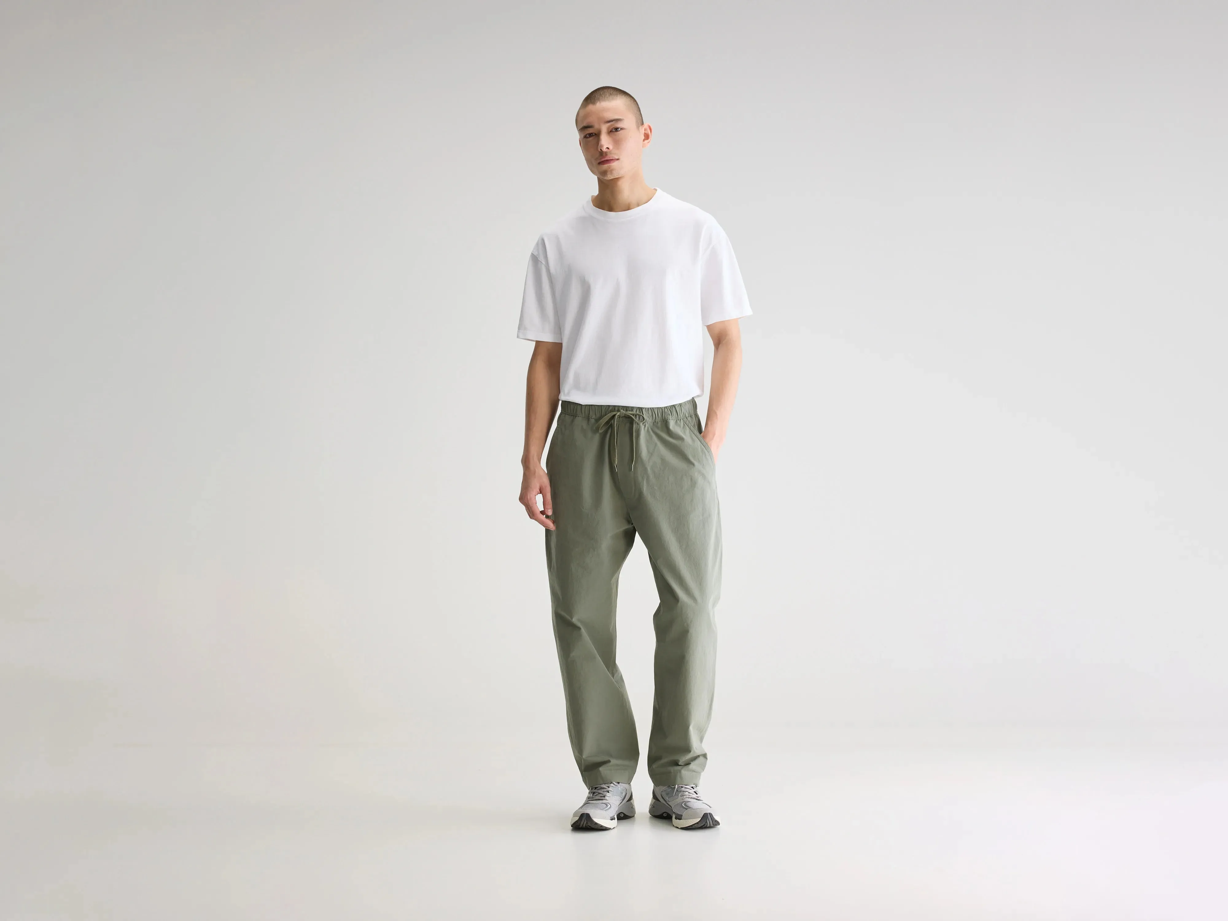 Julius baggy trousers (251 / M / EUCALYPTUS) sold by Bellrose