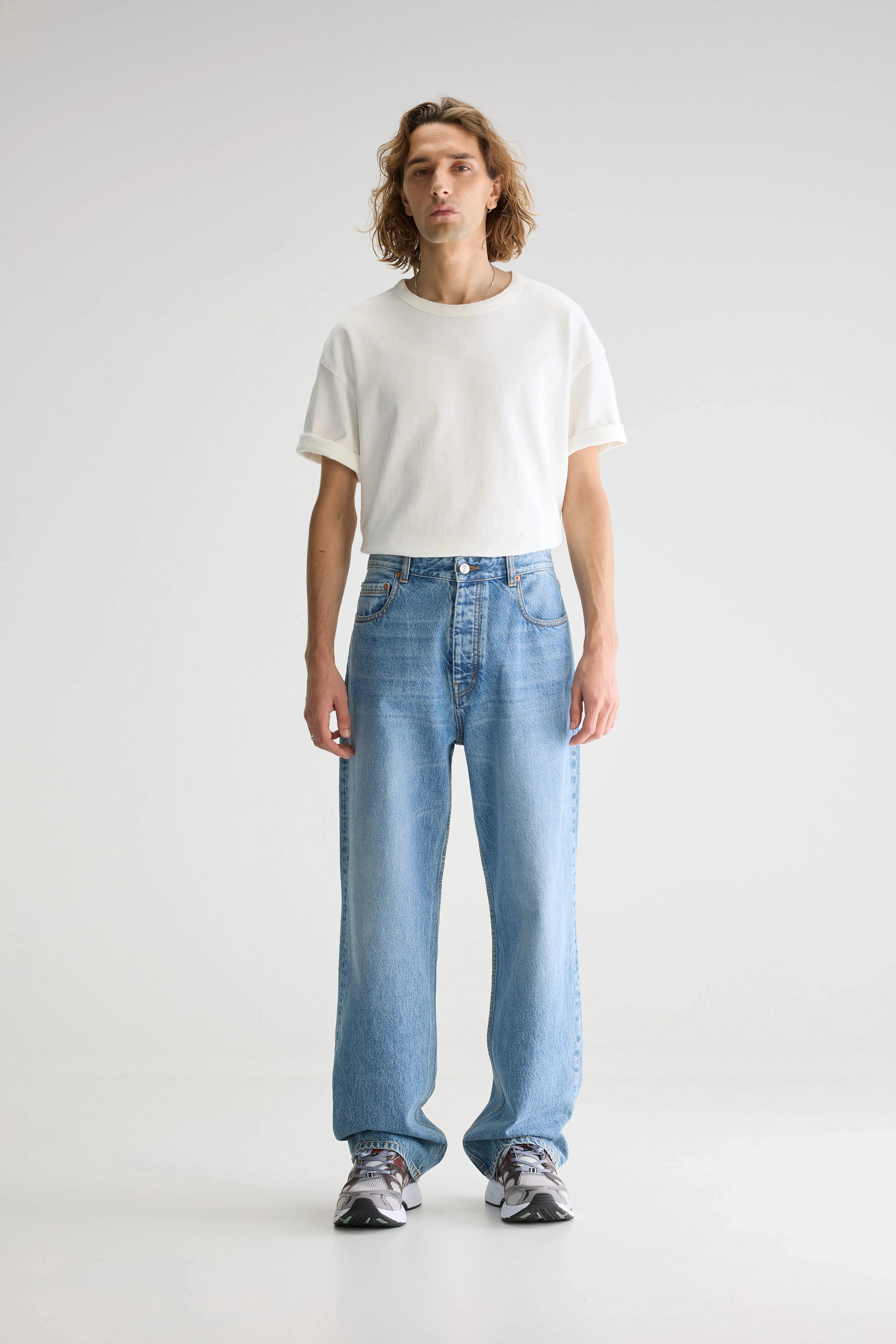 Denim N. 08 straight jeans (251 / M / VINTAGE LT BLUE) sold by Bellrose product image thumbnail 2