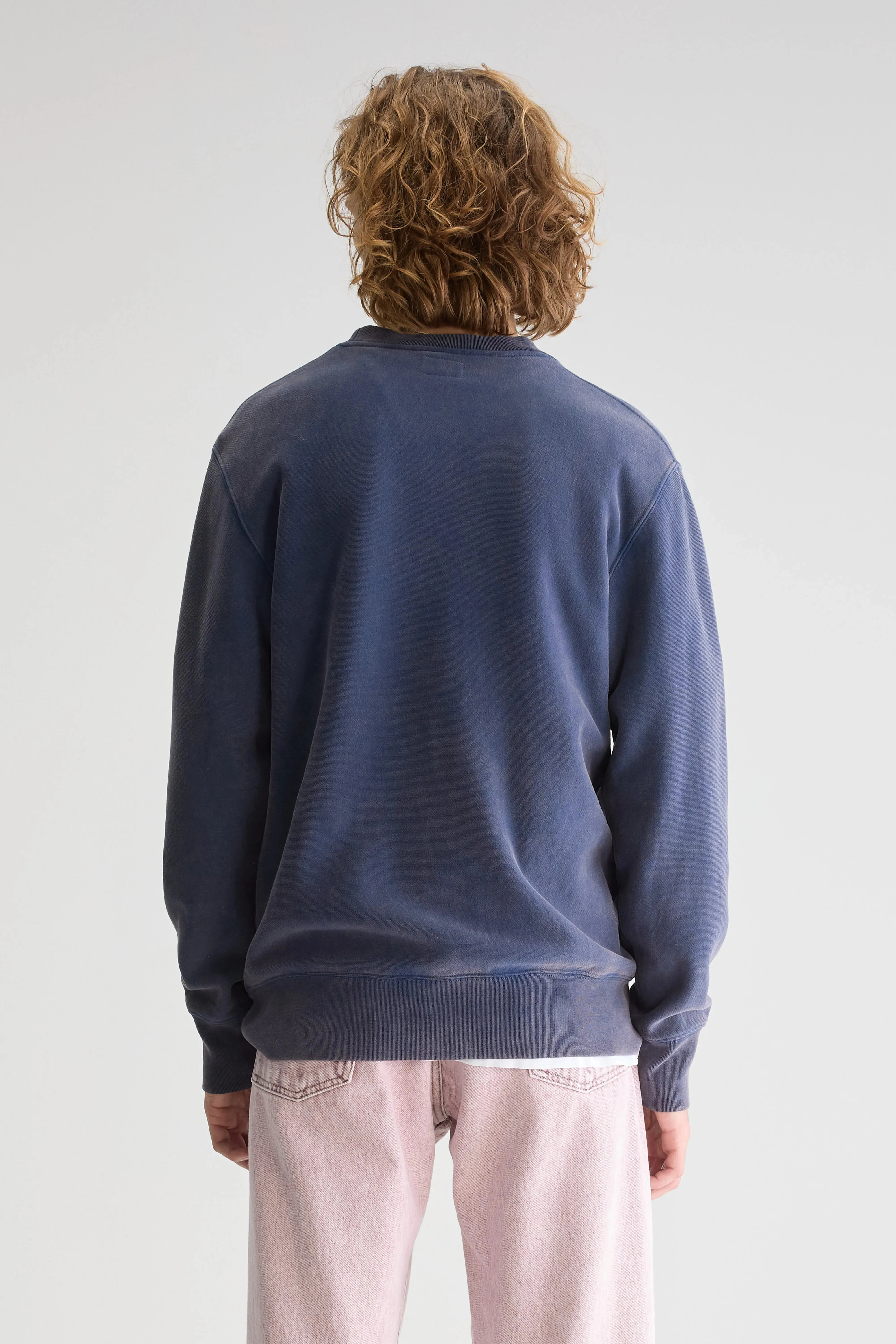 Flake crewneck sweatshirt (251 / M / REGAL BLUE) sold by Bellrose product image thumbnail 4