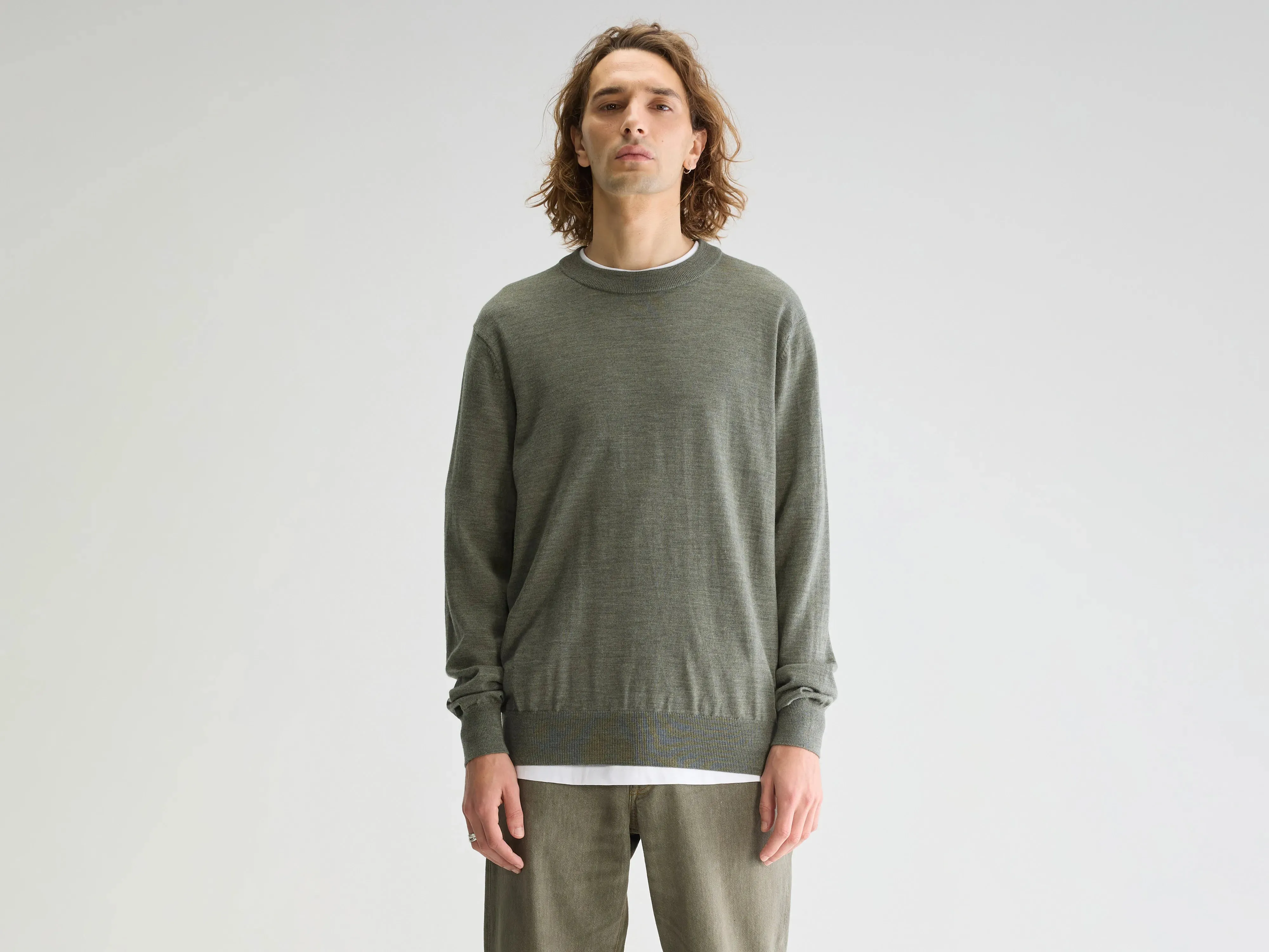 Dilliv crewneck sweater (251 / M / DUSTY OLIVE) sold by Bellrose
