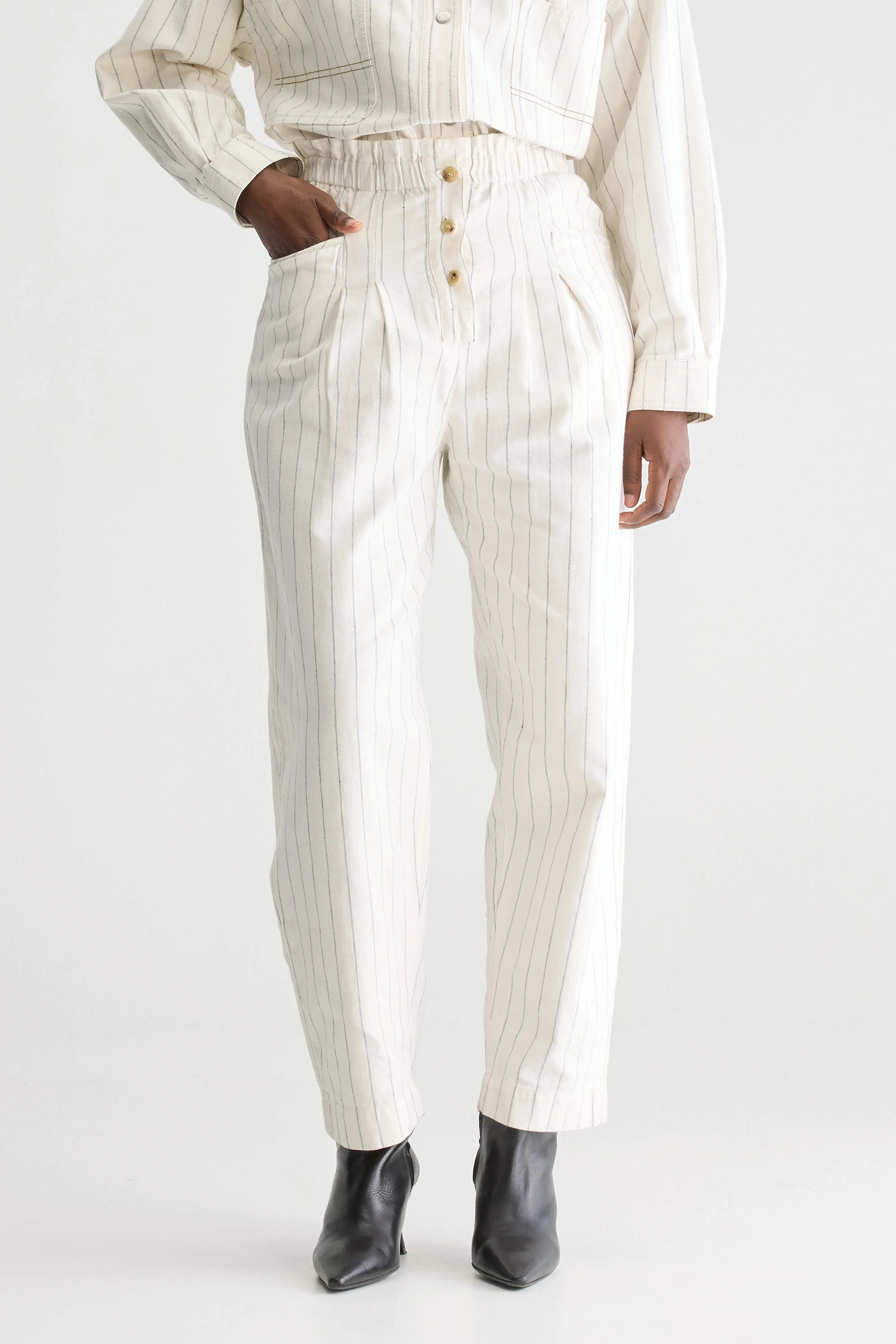 Lilo paperbag trousers (251 / W / STRIPE A) sold by Bellrose product image thumbnail 3