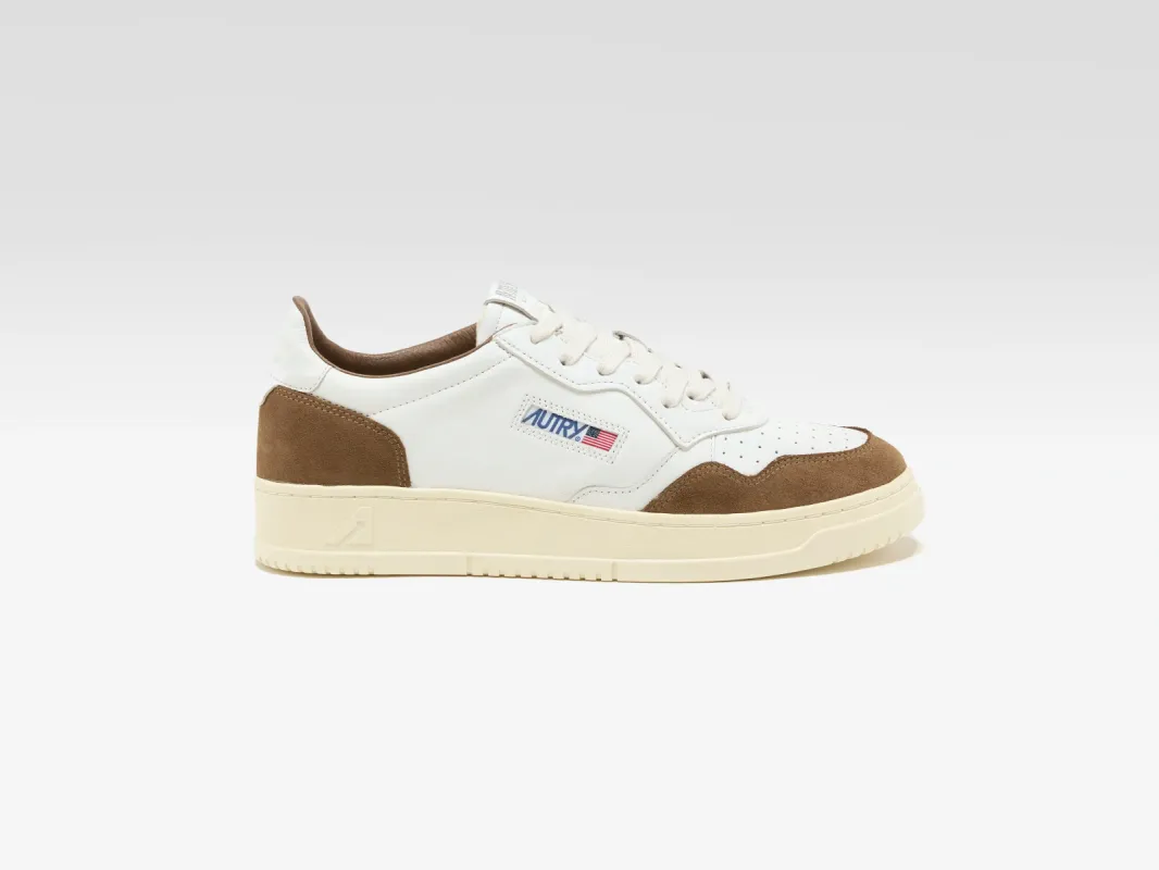 Medalist Low for Men (251 / M / BROWN) made by Autry