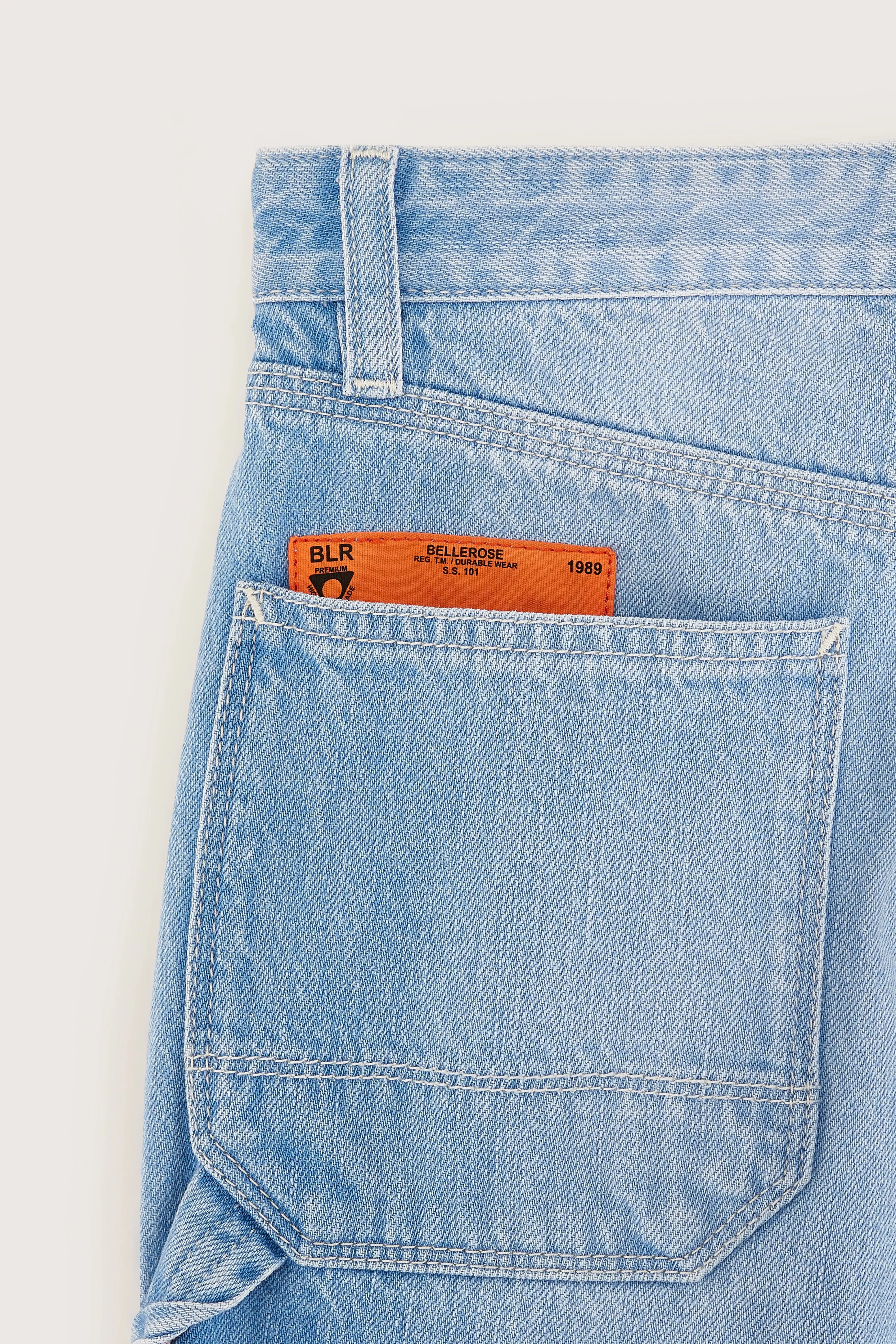Painter straight jeans (251 / B / MD BLUE BLEACH) sold by Bellrose product image thumbnail 4