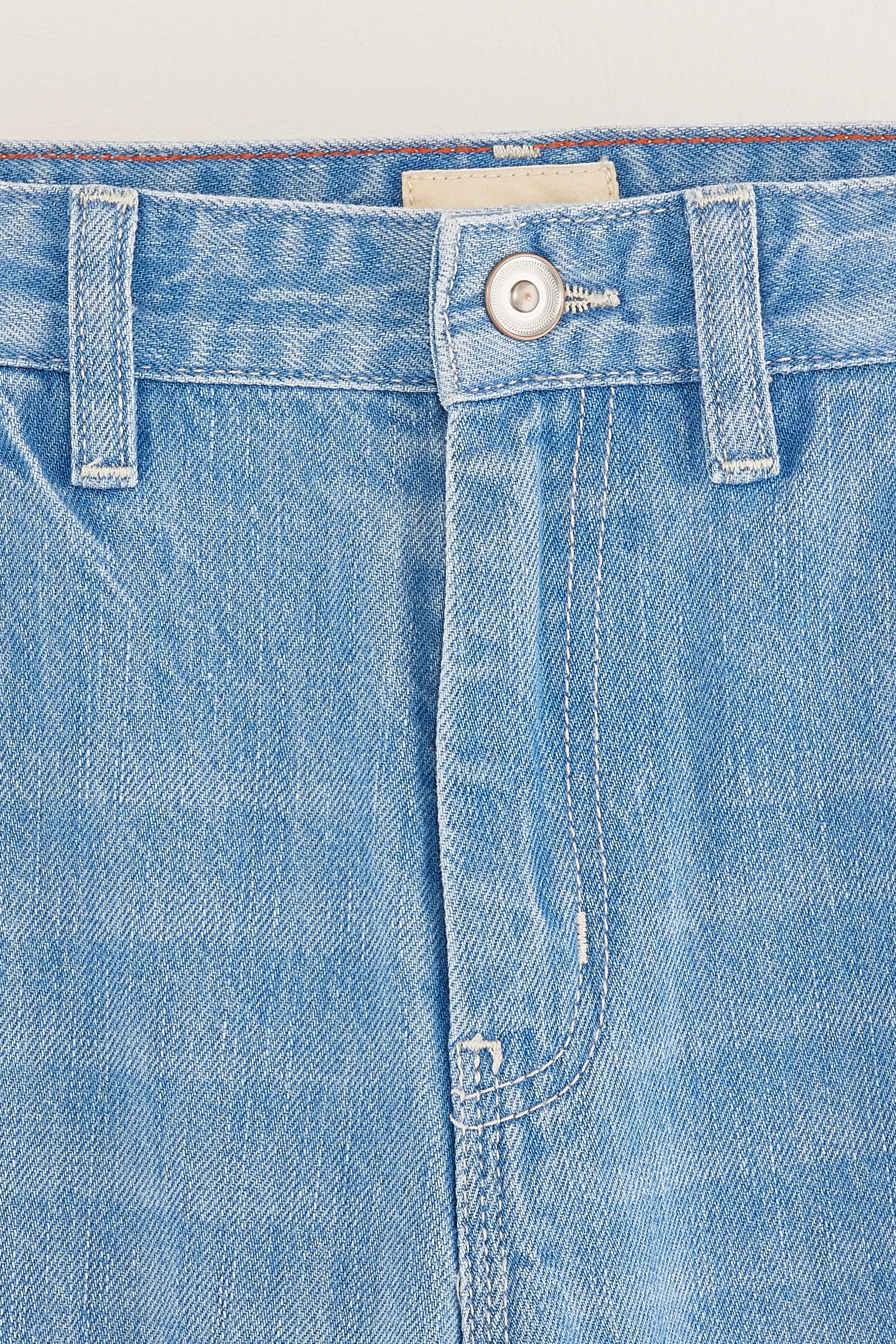 Painter straight jeans (251 / B / MD BLUE BLEACH) sold by Bellrose product image thumbnail 3