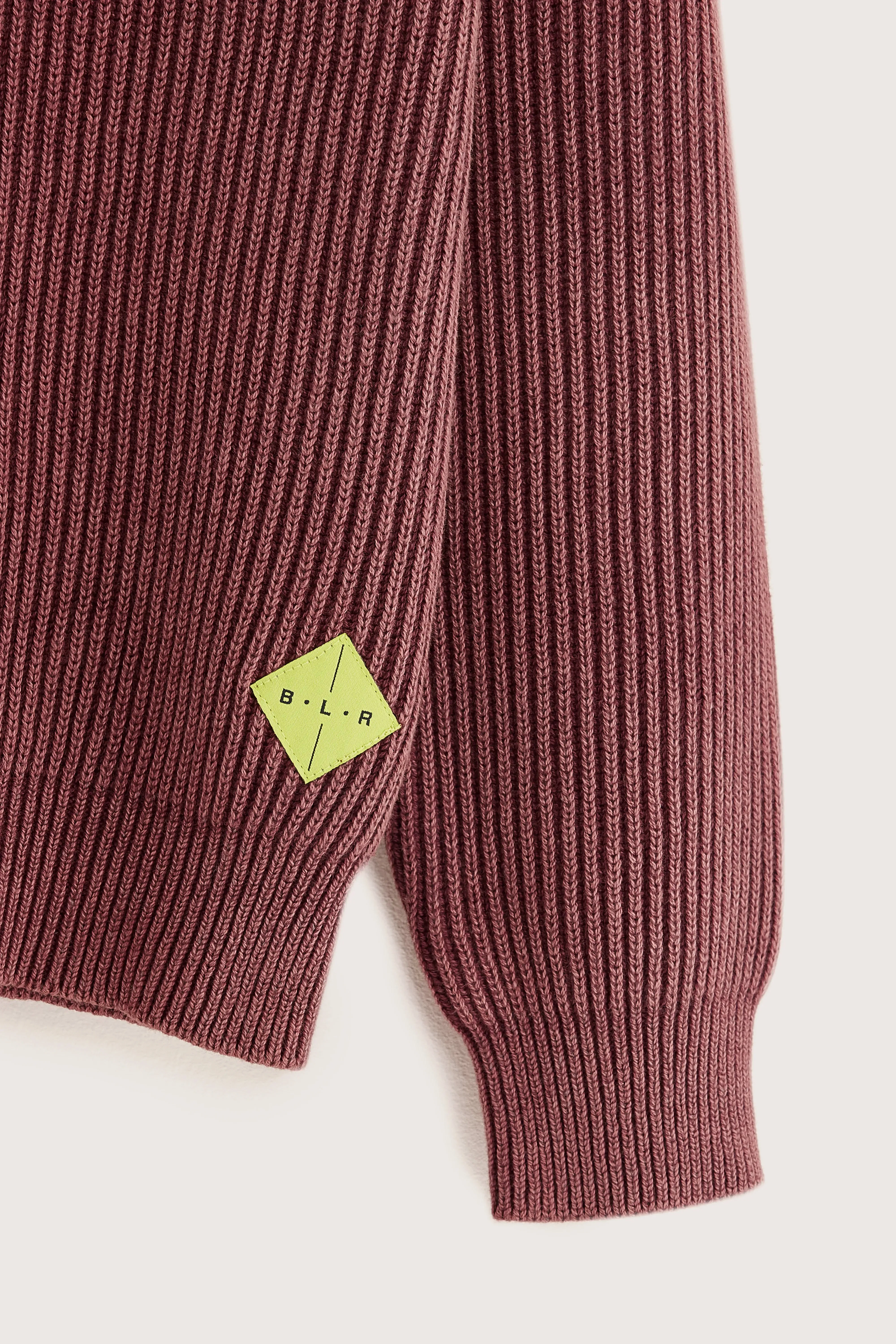 Gocca crewneck sweater (251 / B / GRENAT) sold by Bellrose product image thumbnail 3