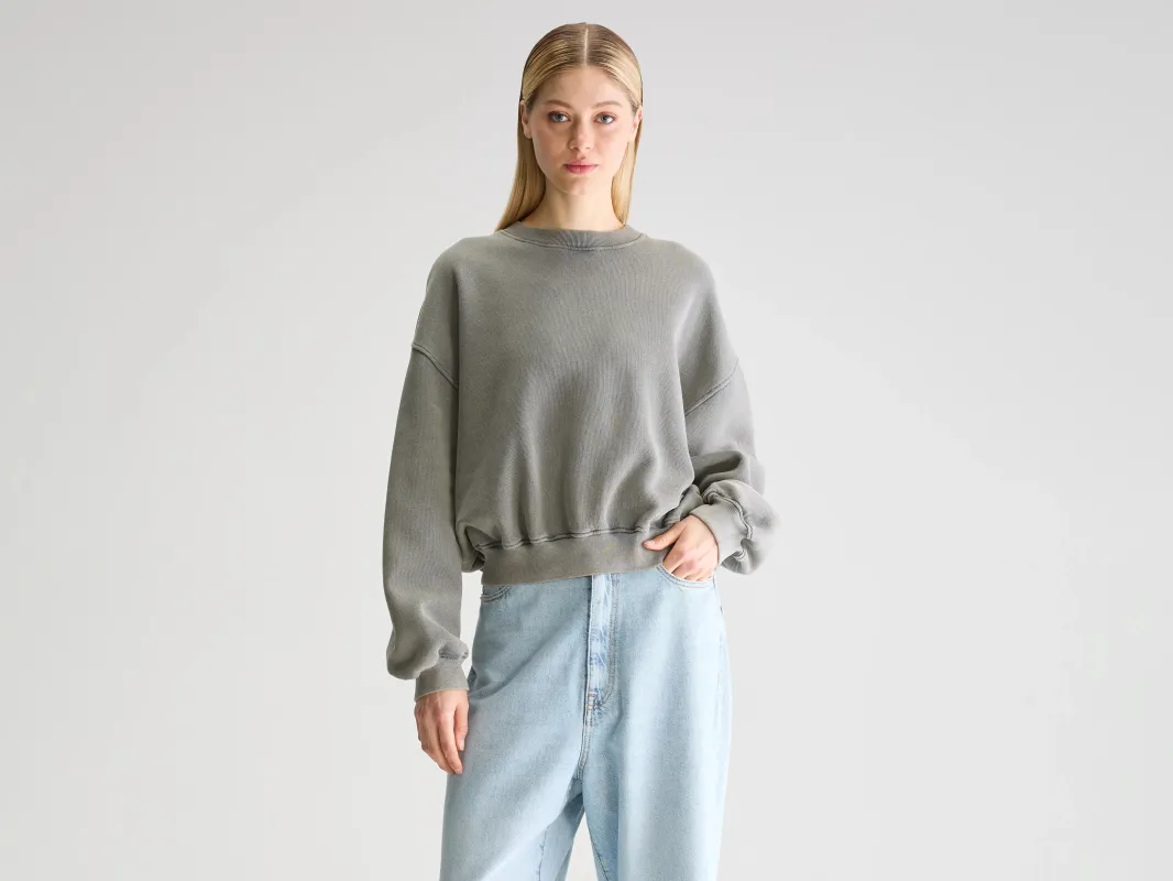 Fancy cropped sweatshirt (251 / W / BLACK SAND) sold by Bellrose