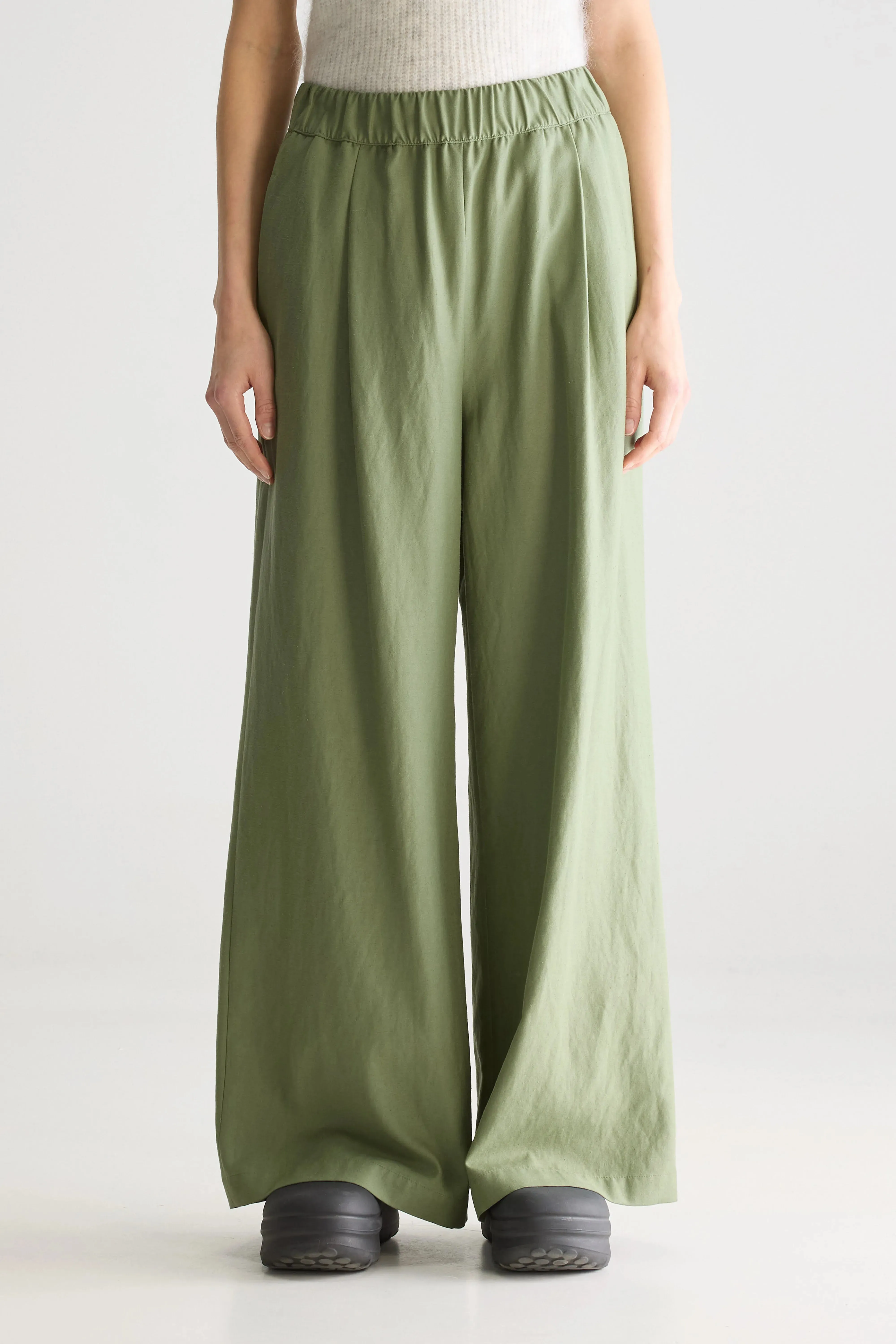 Vezza wide trousers (251 / W / JEEP) sold by Bellrose product image thumbnail 3