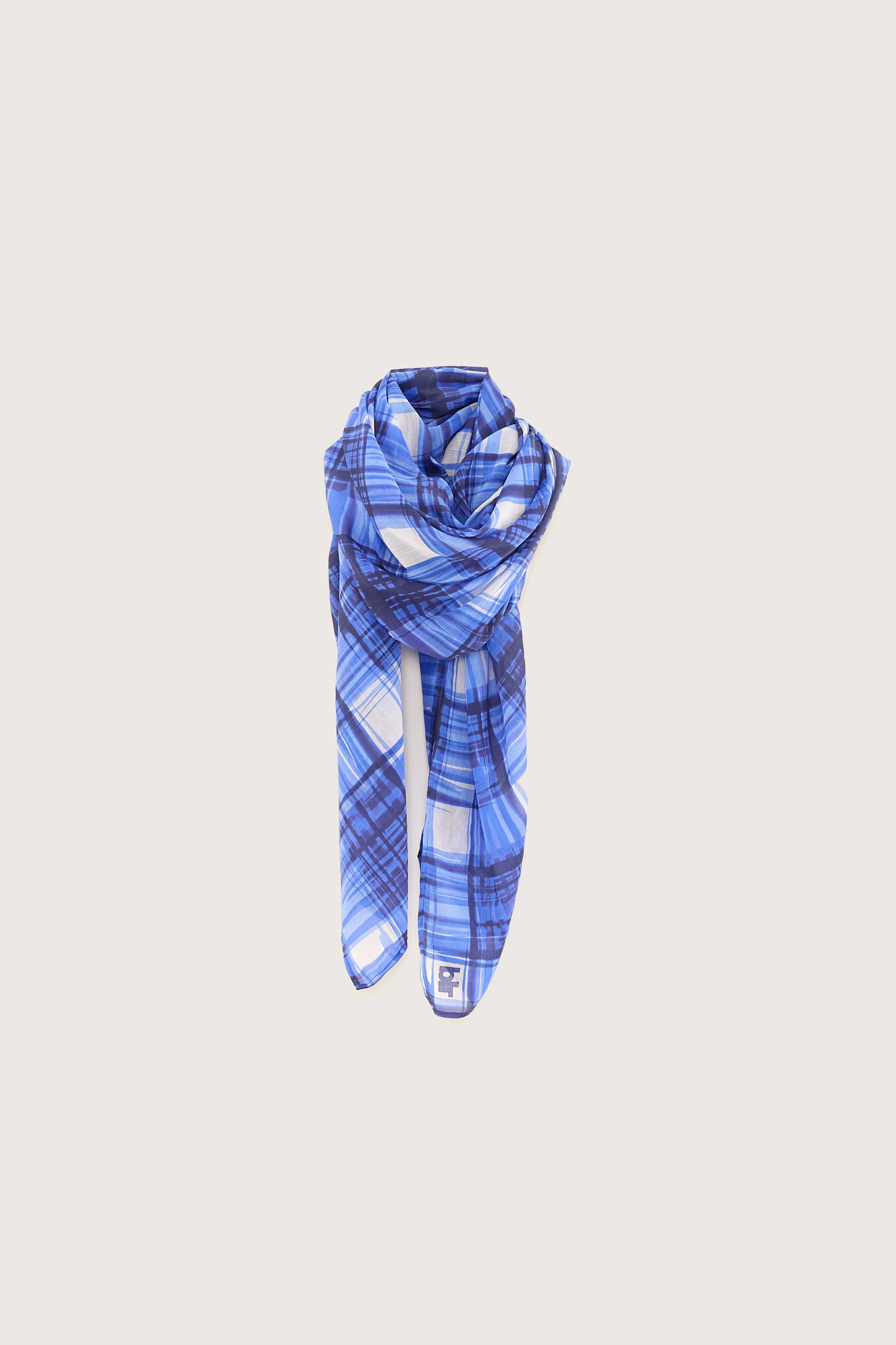 Serus square scarf (251 / W / CHECK A) sold by Bellrose product image thumbnail 4