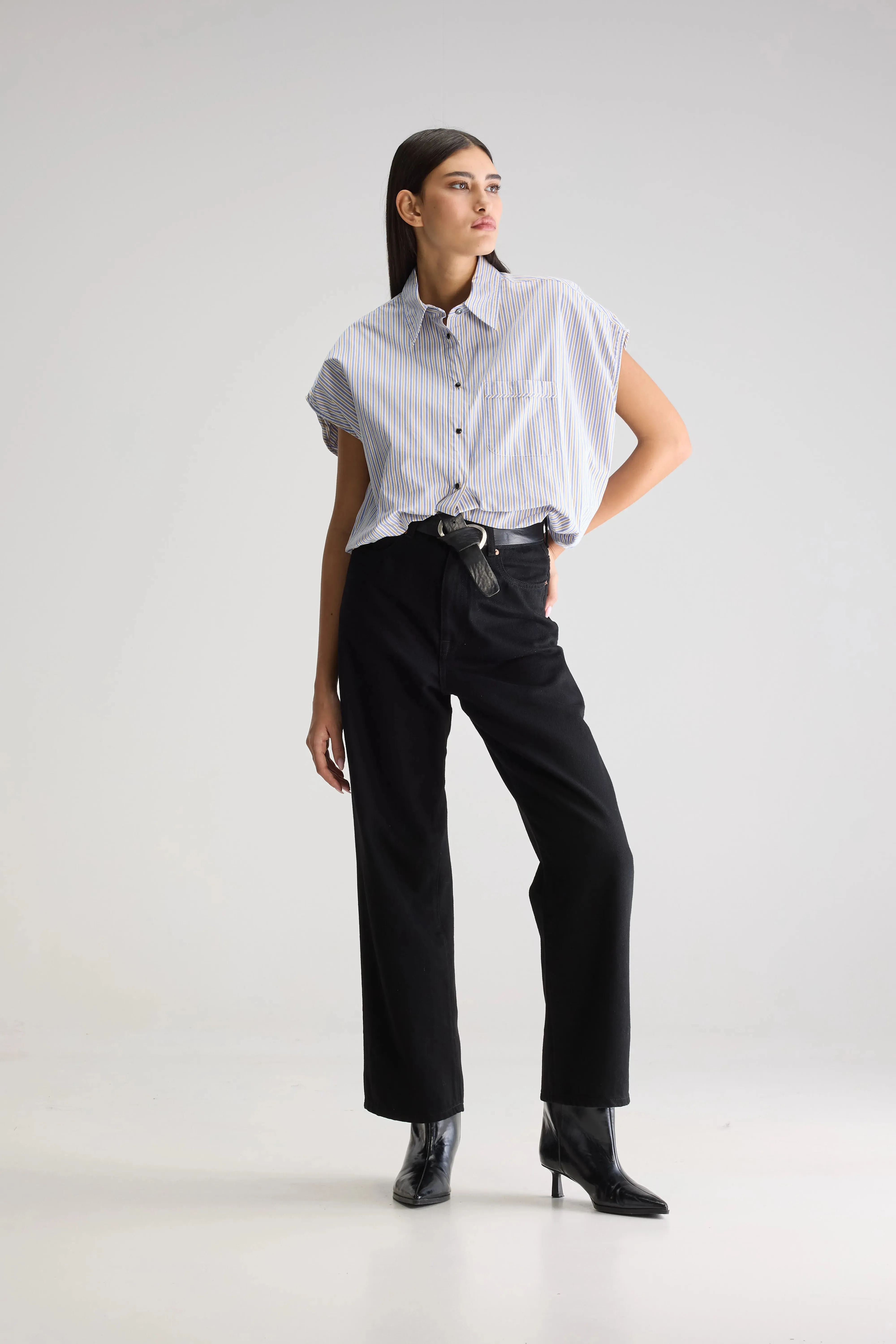 Greg cropped shirt (251 / W / STRIPE Q) sold by Bellrose product image thumbnail 3