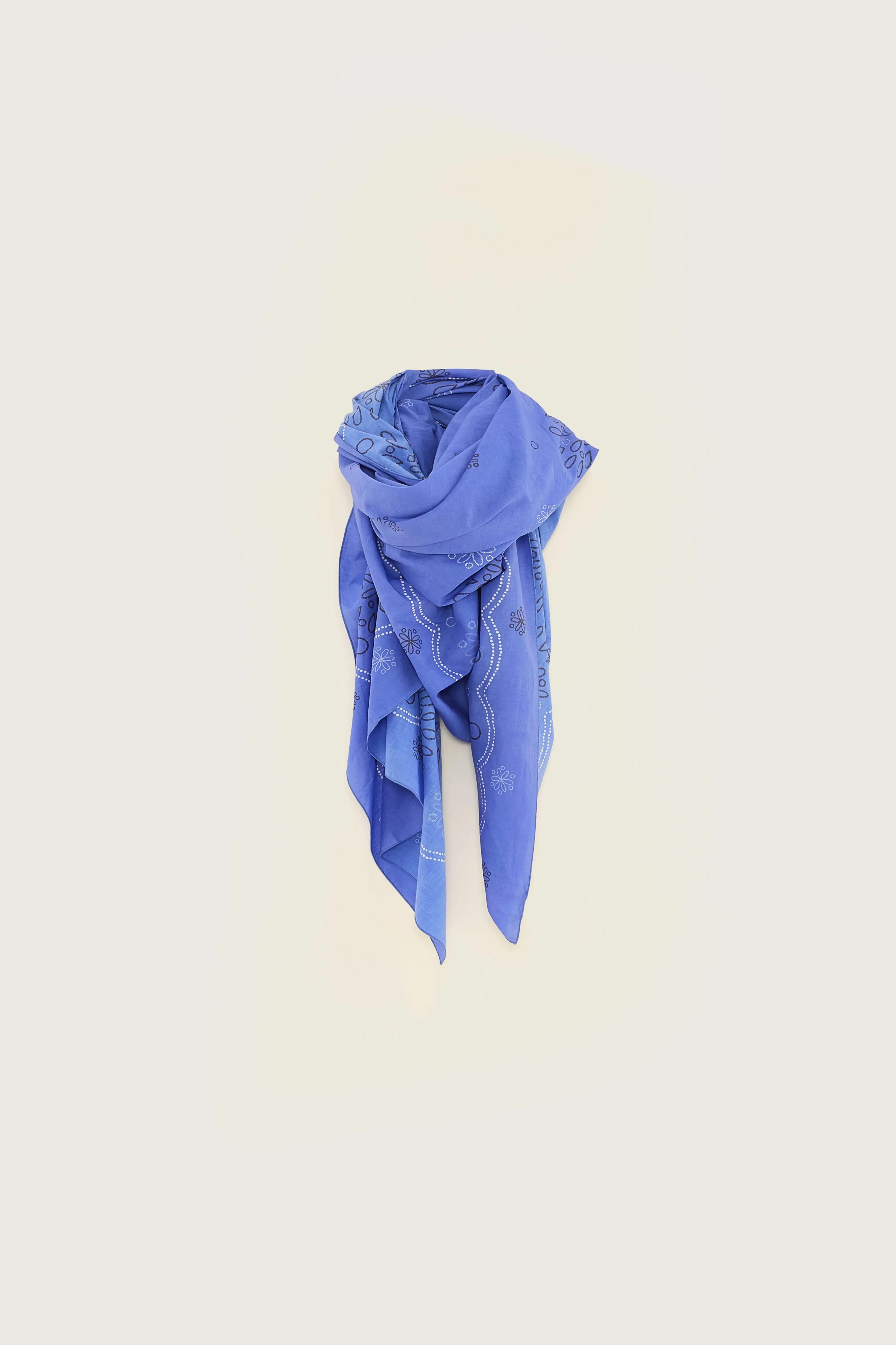 Sanapy summer scarf (251 / W / IRIS BLOOM) sold by Bellrose product image thumbnail 4