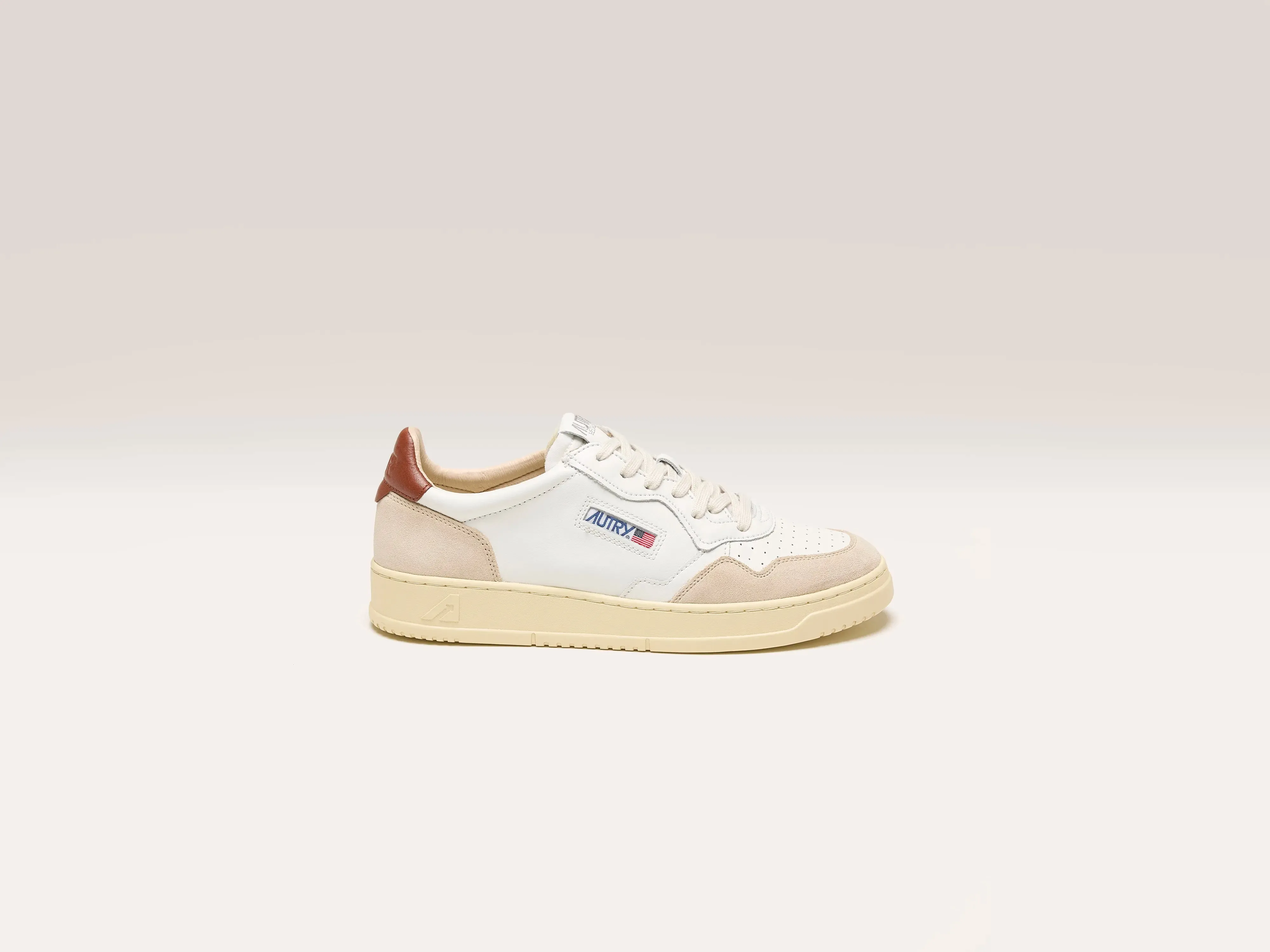 Medalist Low For Men (242 / M / BROWN) sold by Bellrose