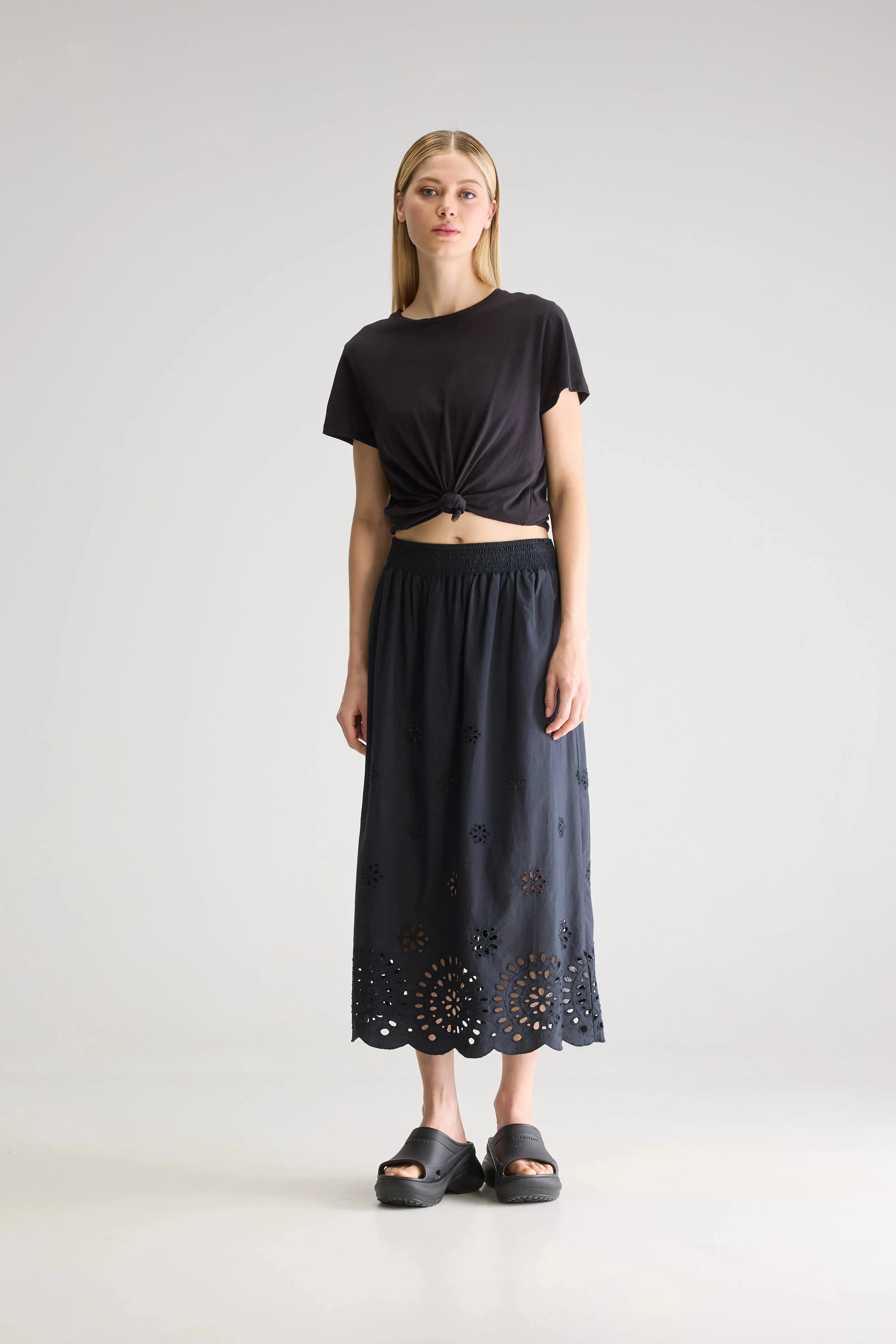 Dorine midi skirt (251 / W / BLACK BEAUTY) sold by Bellrose product image thumbnail 2