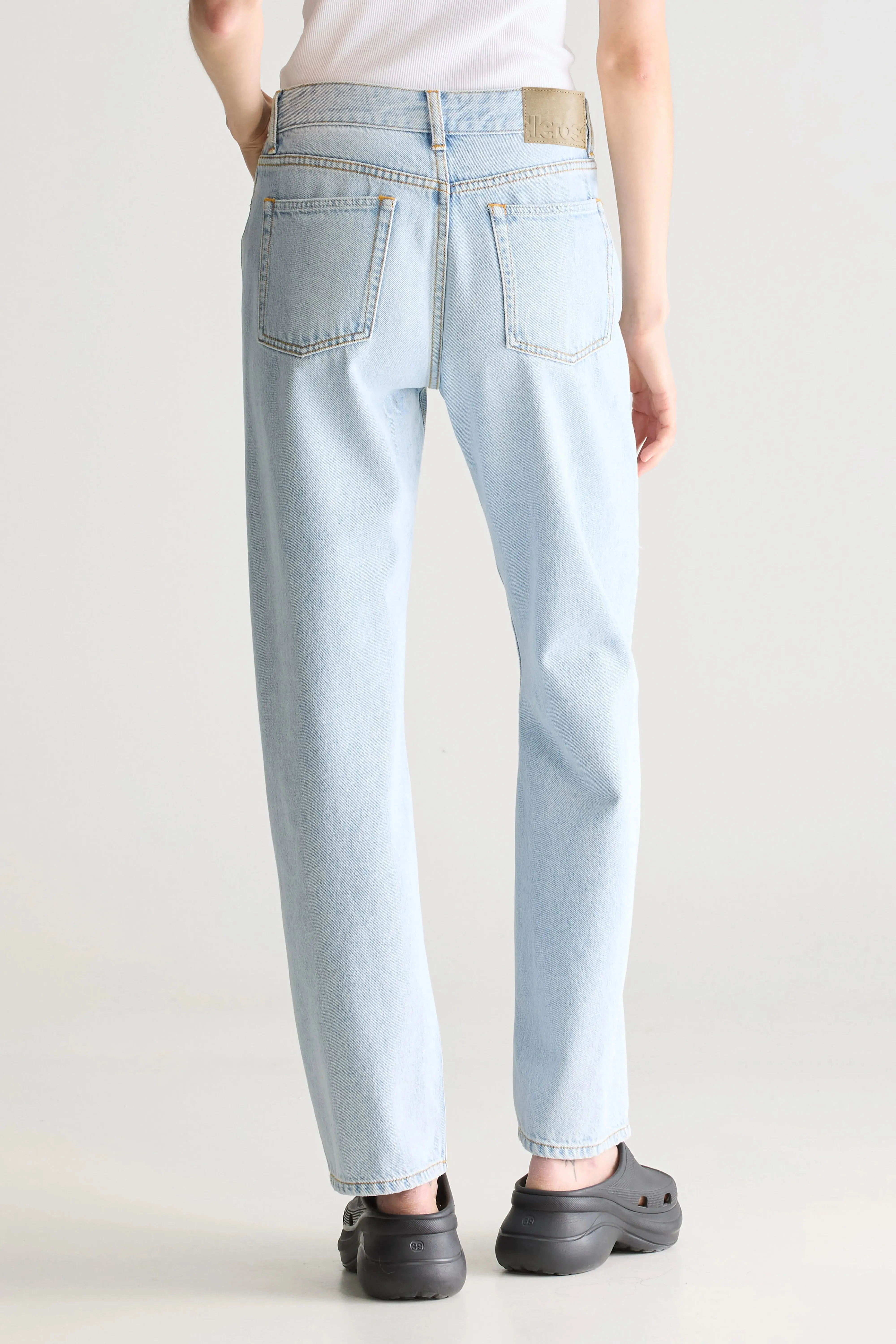 Denim N. 32 straight jeans (252 / W / USED LT BLUE) sold by Bellrose product image thumbnail 4