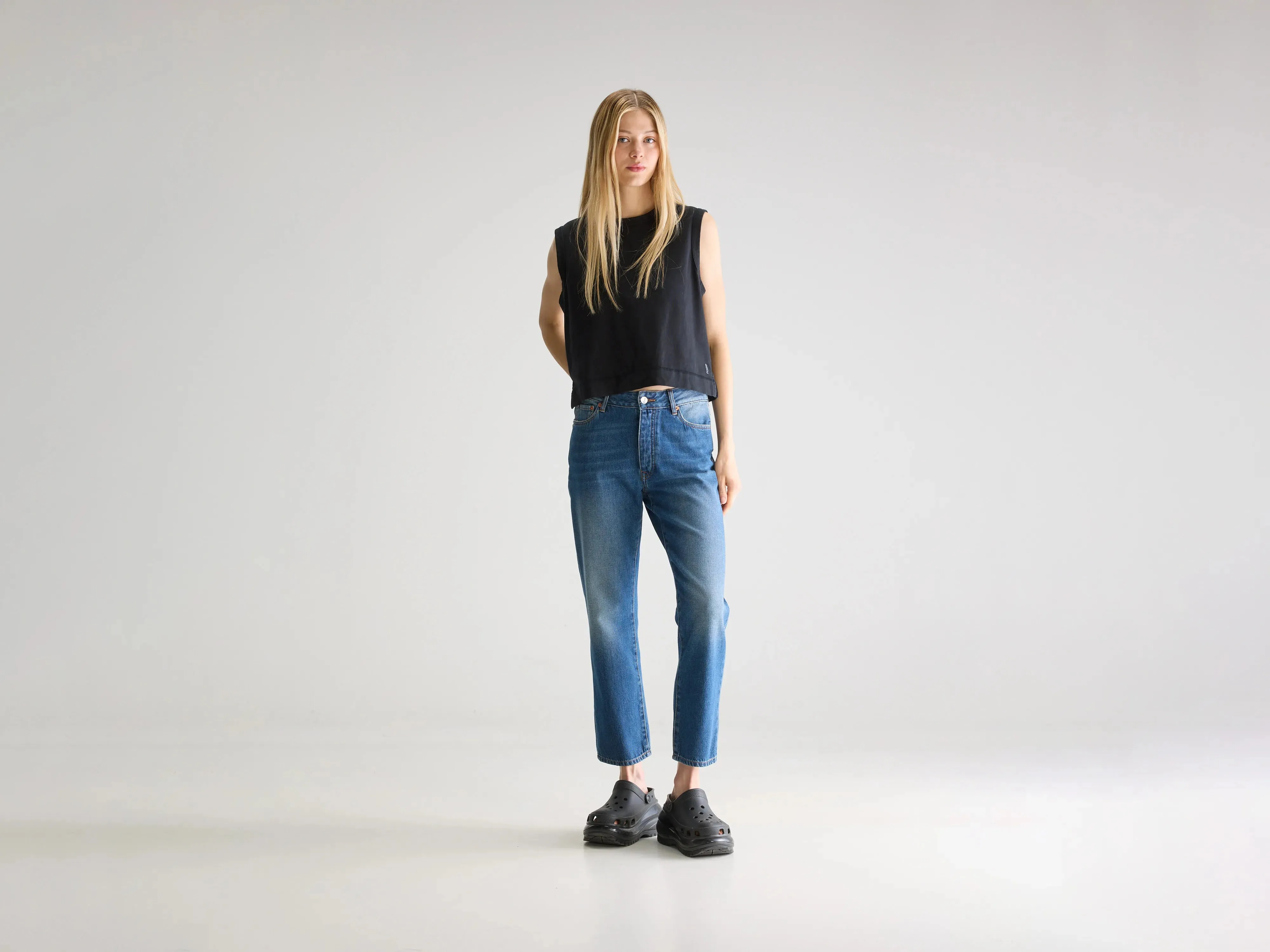 Denim N. 34 regular jeans (252 / W / USED LT BLUE) sold by Bellrose