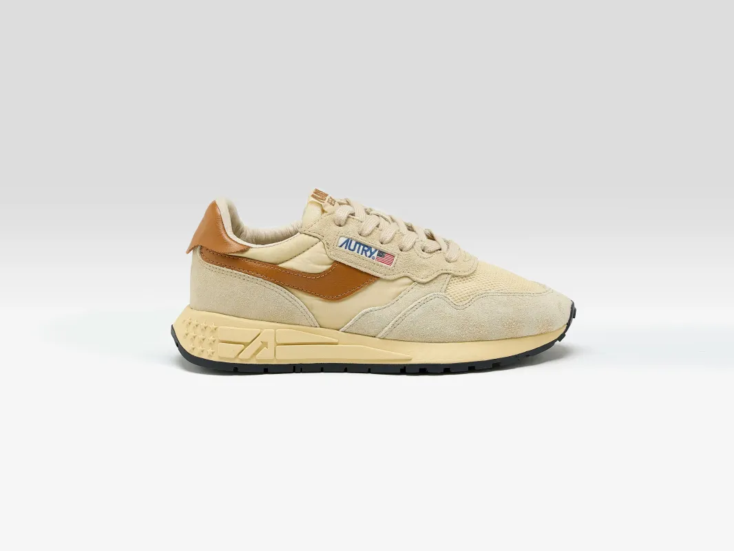 Reelwind Low for Women  (251 / W / BEIGE) sold by Bellrose